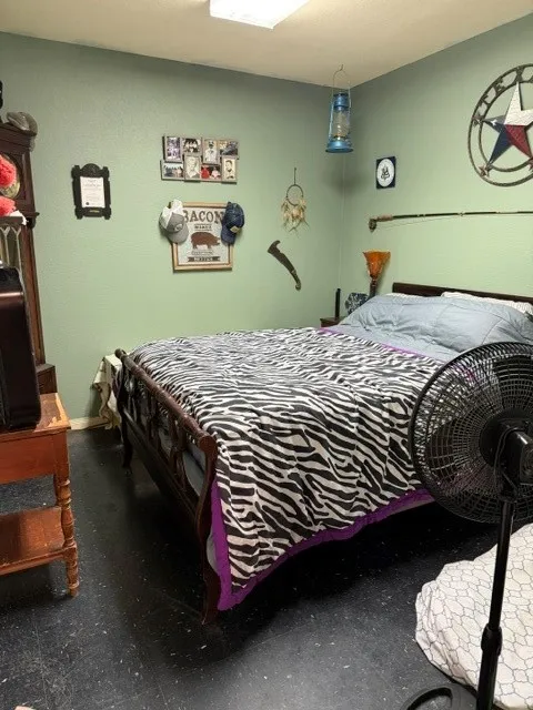 Apartment For Sale in Mc Lennan County , 105 S Pearl Street, Mart, Texas 76664, 3 Bedroom, 2 Bathroom, Garage spaces, 2,000 Sqft, built in 1935, mls#21370184, Real Estate Agent in Mart, Homes For Sale in Mc Lennan county, Homes For Sale in Mart, Realtor in Mart Texas, Real Estate Brokerage Independent Realty Texas, Luminita Cordes Realtor