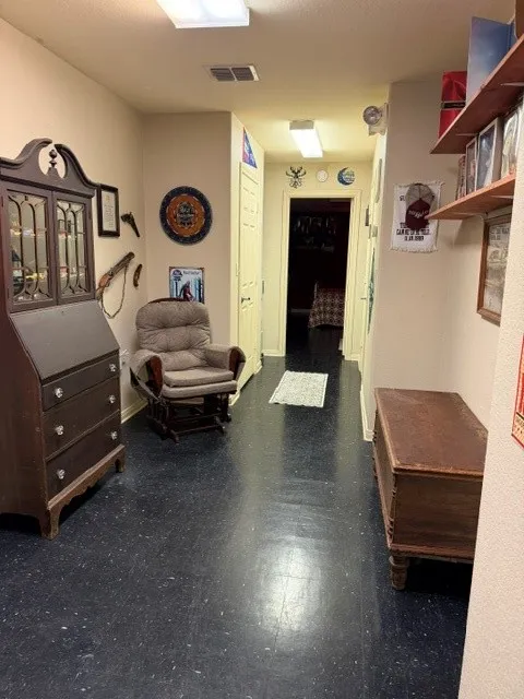 Apartment For Sale in Mc Lennan County , 105 S Pearl Street, Mart, Texas 76664, 3 Bedroom, 2 Bathroom, Garage spaces, 2,000 Sqft, built in 1935, mls#21370184, Real Estate Agent in Mart, Homes For Sale in Mc Lennan county, Homes For Sale in Mart, Realtor in Mart Texas, Real Estate Brokerage Independent Realty Texas, Luminita Cordes Realtor