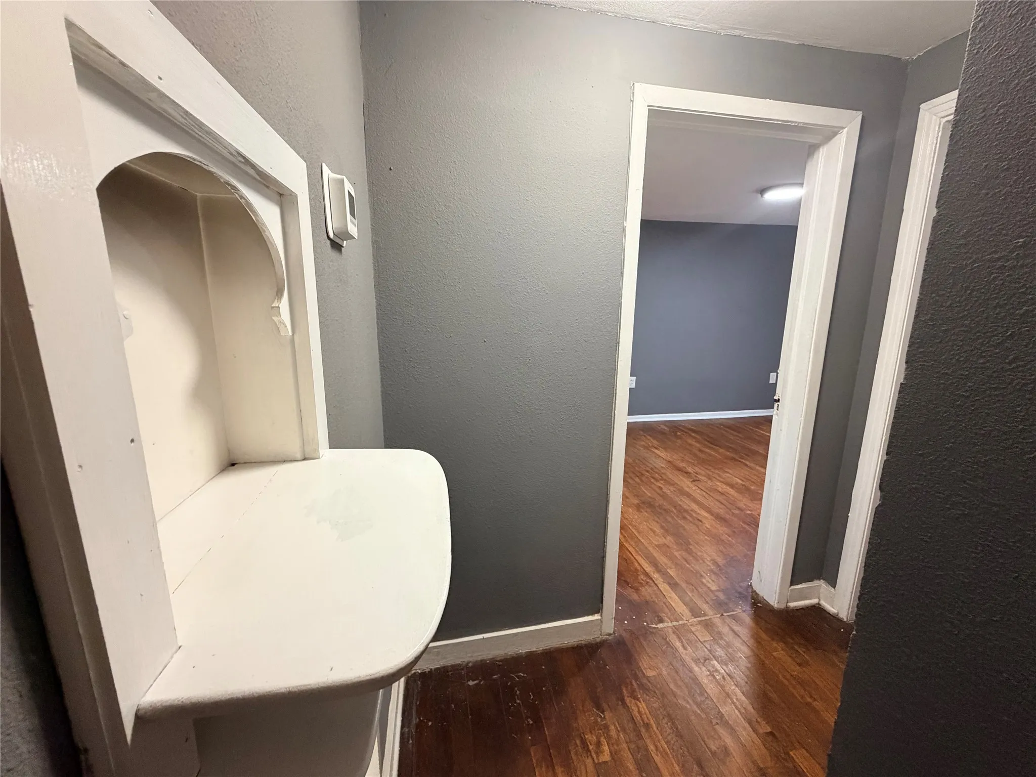 C0nversation nook in hallway!