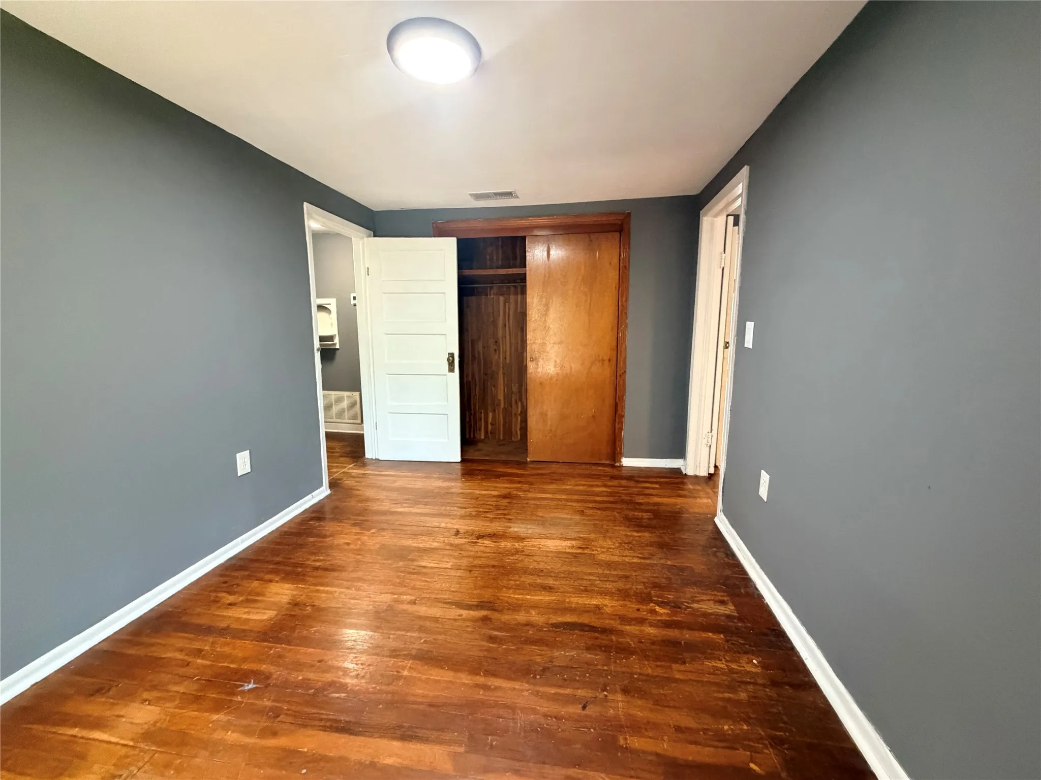 Single Family Residence For Sale in Camp County , 226 County Road 4244, Pittsburg, Texas 75686, 4 Bedroom, 2 Bathroom, 1 Garage spaces, 2,536 Sqft, built in 1958, mls#21369874, Real Estate Agent in Pittsburg, Homes For Sale in Camp county, Homes For Sale in Pittsburg, Realtor in Pittsburg Texas, Real Estate Brokerage Independent Realty Texas, Luminita Cordes Realtor