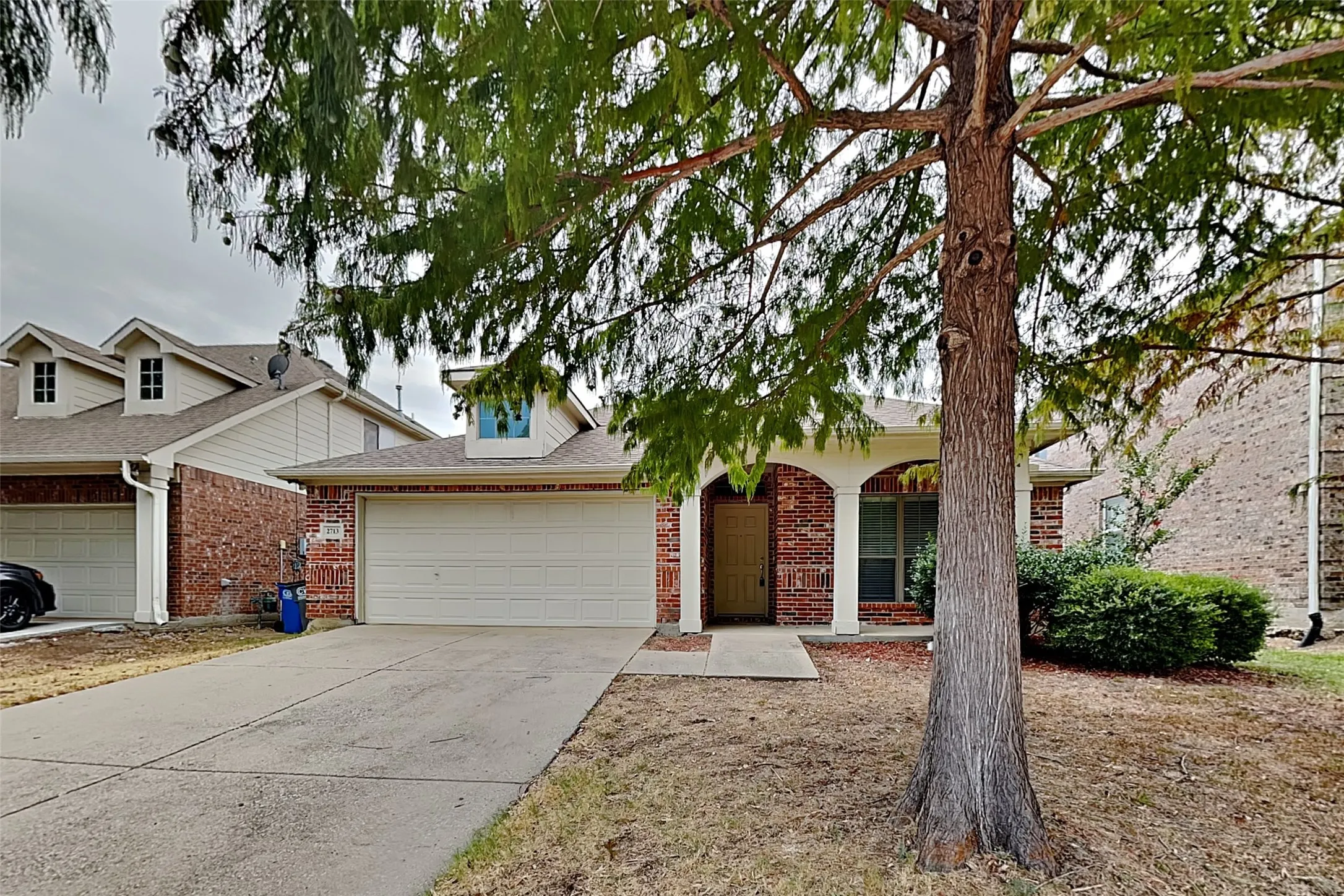 Single Family Residence For Rent in Denton County , 2713 Evening Mist Drive, Little Elm, Texas 75068, 4 Bedroom, 2 Bathroom, 2 Garage spaces, 2,110 Sqft, built in 2006, mls#21370137, Real Estate Agent in Little Elm, Homes For Rent in Denton county, Homes For Rent in Little Elm, Realtor in Little Elm Texas, Real Estate Brokerage Independent Realty Texas, Luminita Cordes Realtor