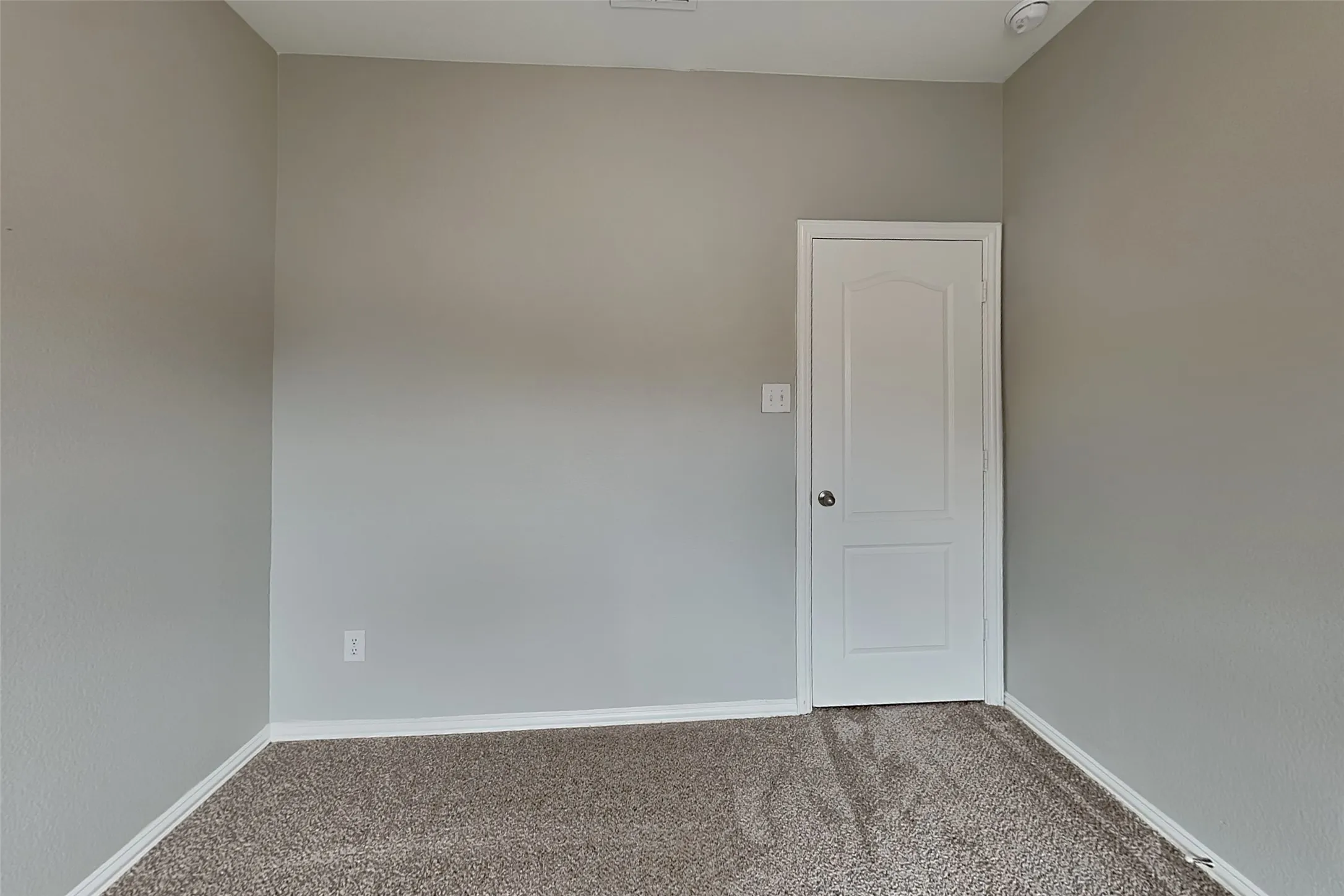 Single Family Residence For Rent in Denton County , 2713 Evening Mist Drive, Little Elm, Texas 75068, 4 Bedroom, 2 Bathroom, 2 Garage spaces, 2,110 Sqft, built in 2006, mls#21370137, Real Estate Agent in Little Elm, Homes For Rent in Denton county, Homes For Rent in Little Elm, Realtor in Little Elm Texas, Real Estate Brokerage Independent Realty Texas, Luminita Cordes Realtor