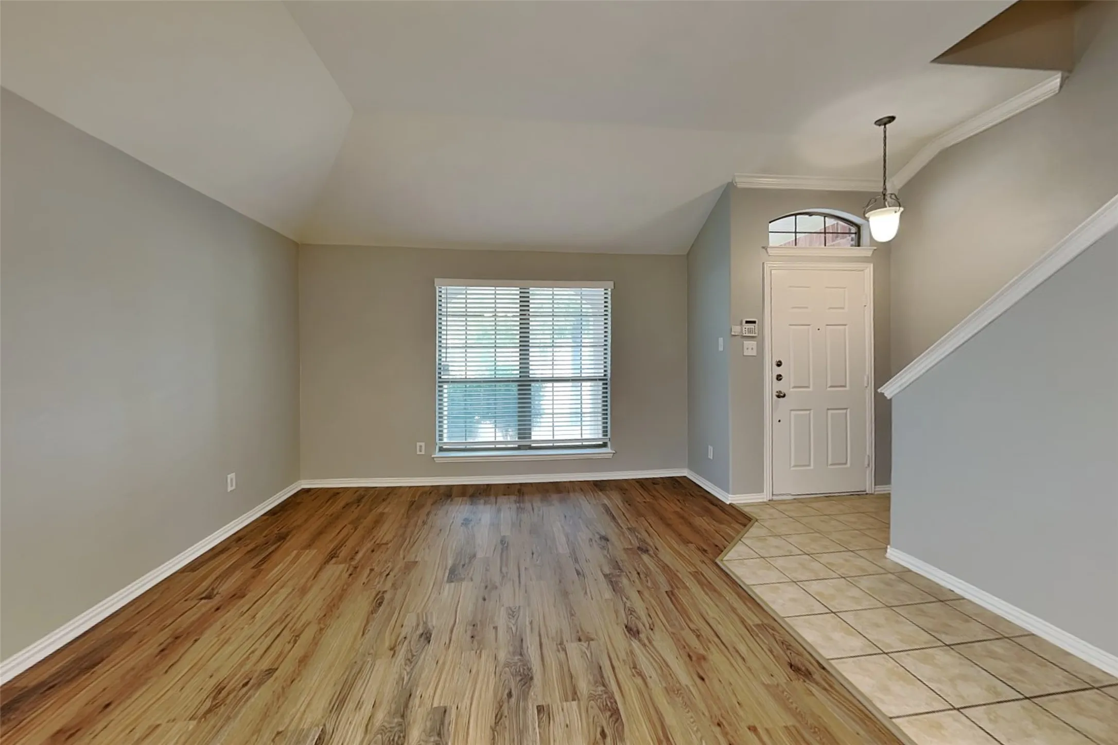 Single Family Residence For Rent in Denton County , 2713 Evening Mist Drive, Little Elm, Texas 75068, 4 Bedroom, 2 Bathroom, 2 Garage spaces, 2,110 Sqft, built in 2006, mls#21370137, Real Estate Agent in Little Elm, Homes For Rent in Denton county, Homes For Rent in Little Elm, Realtor in Little Elm Texas, Real Estate Brokerage Independent Realty Texas, Luminita Cordes Realtor