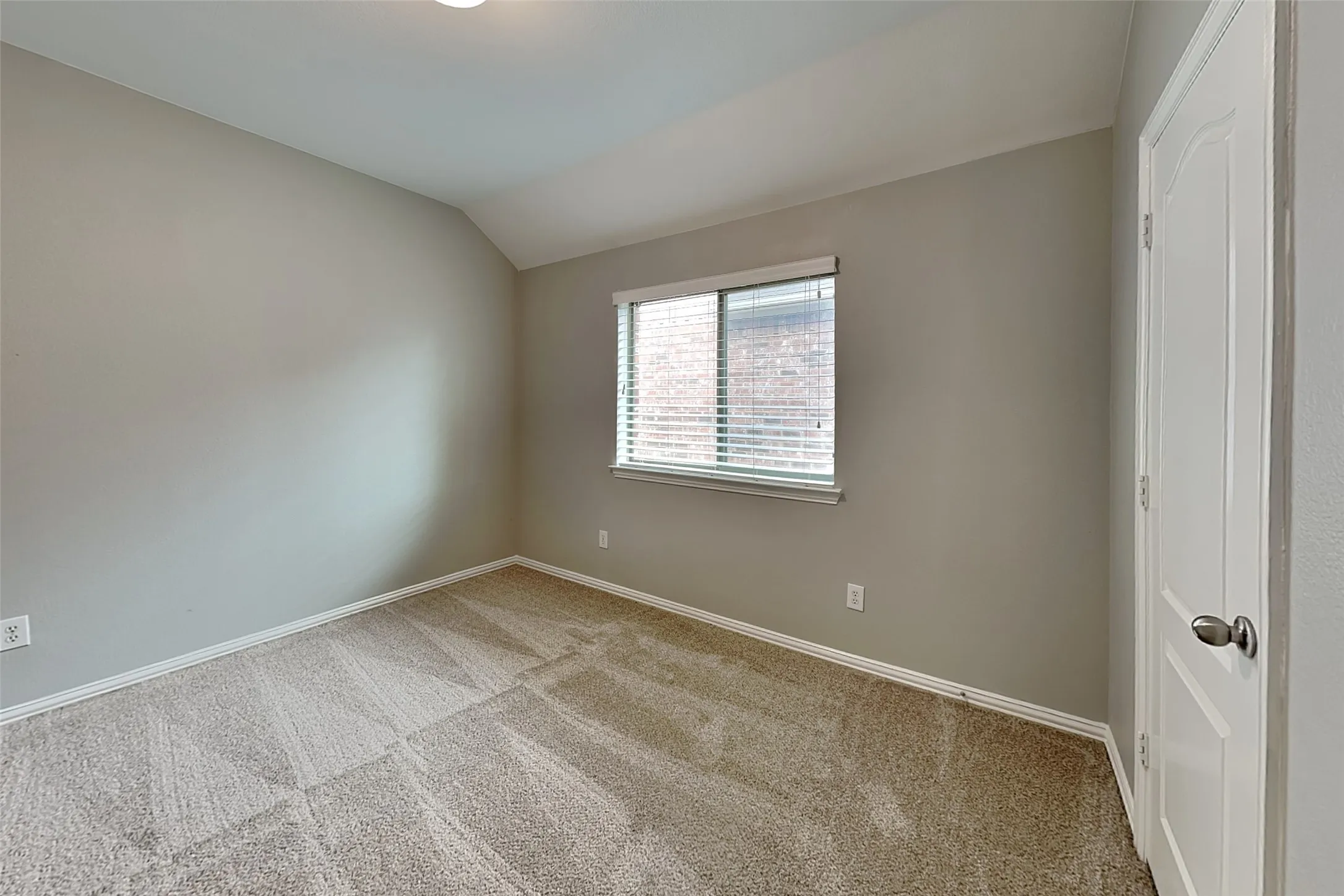 Single Family Residence For Rent in Denton County , 2713 Evening Mist Drive, Little Elm, Texas 75068, 4 Bedroom, 2 Bathroom, 2 Garage spaces, 2,110 Sqft, built in 2006, mls#21370137, Real Estate Agent in Little Elm, Homes For Rent in Denton county, Homes For Rent in Little Elm, Realtor in Little Elm Texas, Real Estate Brokerage Independent Realty Texas, Luminita Cordes Realtor