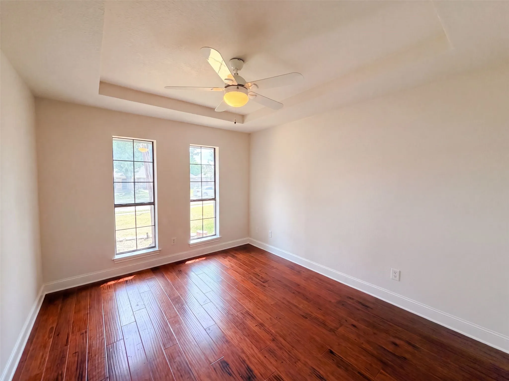 Single Family Residence For Sale in Collin County , 512 W Jefferson Street, Wylie, Texas 75098, 3 Bedroom, 2 Bathroom, 2 Garage spaces, 2,014 Sqft, built in 1986, mls#21370208, Real Estate Agent in Wylie, Homes For Sale in Collin county, Homes For Sale in Wylie, Realtor in Wylie Texas, Real Estate Brokerage Independent Realty Texas, Luminita Cordes Realtor