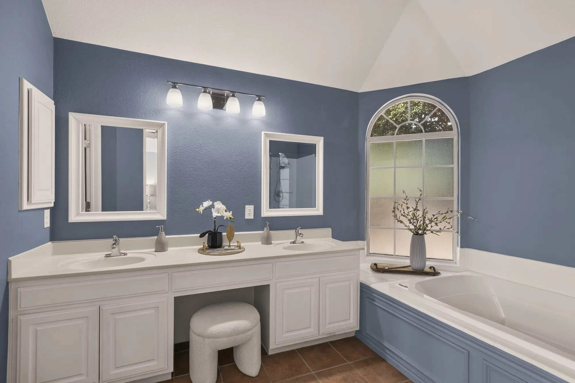 Single Family Residence For Sale in Collin County , 529 Colgate Drive, Allen, Texas 75013, 4 Bedroom, 3 Bathroom, 2 Garage spaces, 2,370 Sqft, built in 1997, mls#21369058, Real Estate Agent in Allen, Homes For Sale in Collin county, Homes For Sale in Allen, Realtor in Allen Texas, Real Estate Brokerage Independent Realty Texas, Luminita Cordes Realtor