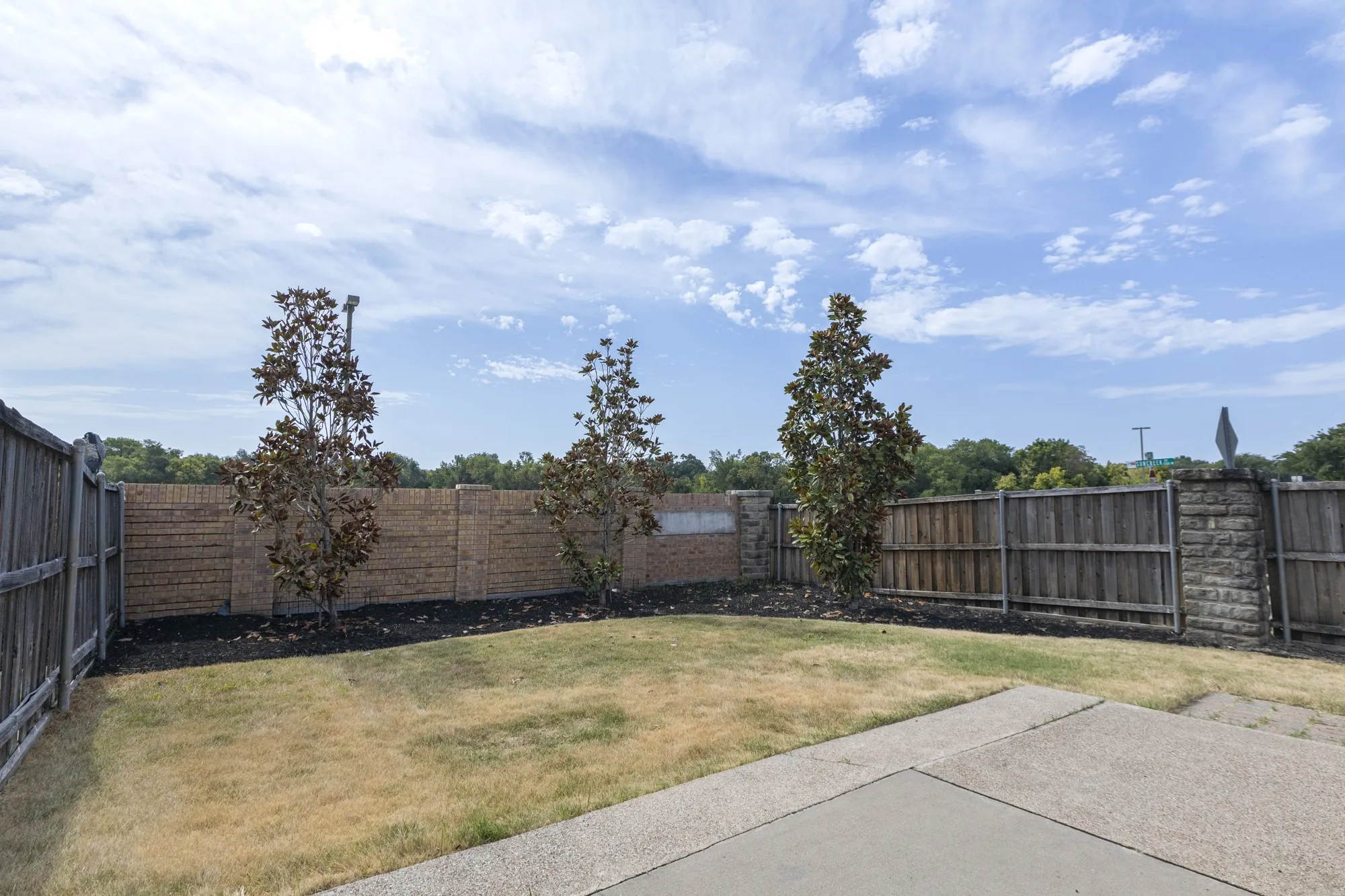 Single Family Residence For Sale in Collin County , 529 Colgate Drive, Allen, Texas 75013, 4 Bedroom, 3 Bathroom, 2 Garage spaces, 2,370 Sqft, built in 1997, mls#21369058, Real Estate Agent in Allen, Homes For Sale in Collin county, Homes For Sale in Allen, Realtor in Allen Texas, Real Estate Brokerage Independent Realty Texas, Luminita Cordes Realtor