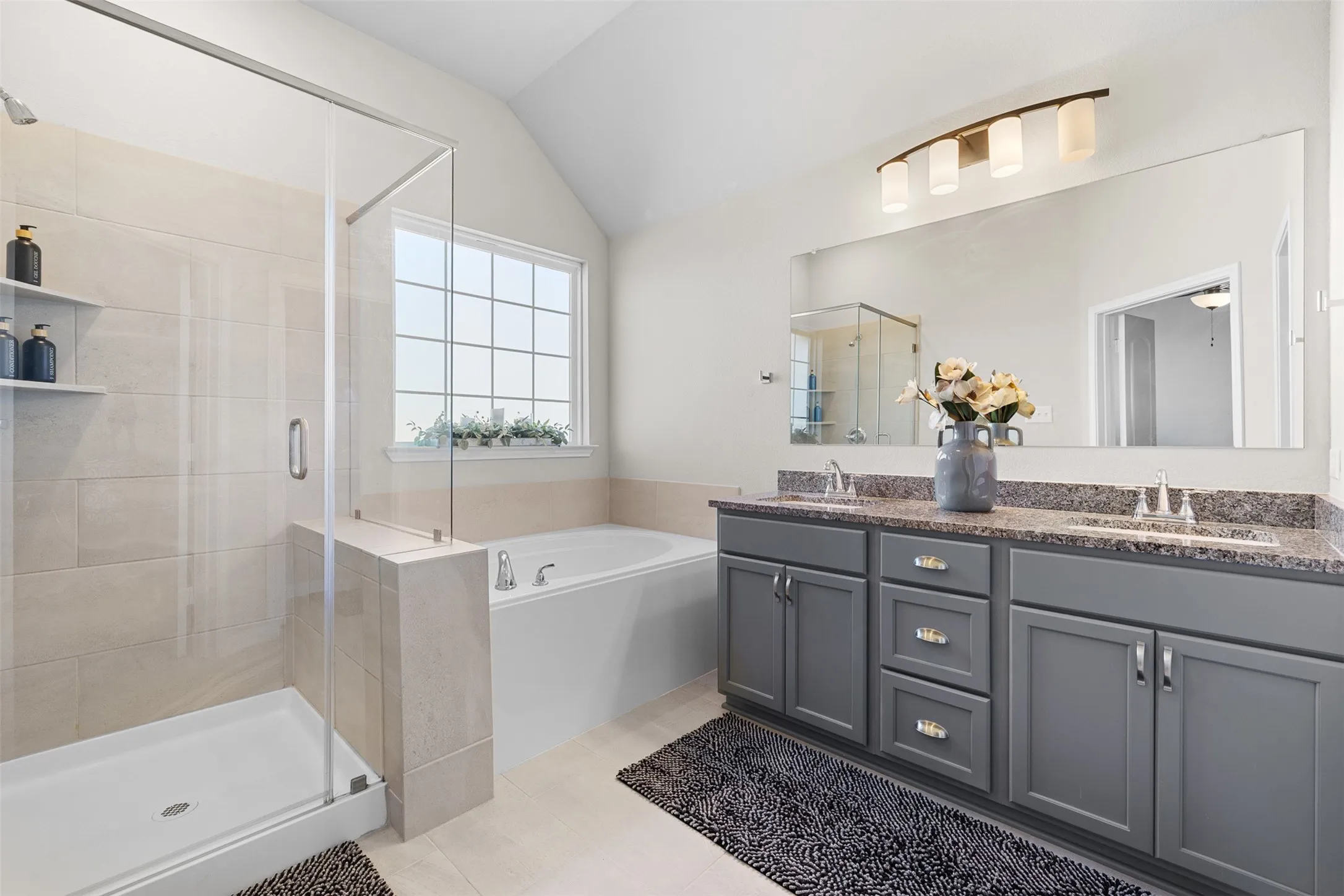 Single Family Residence For Sale in Bell County , 6620 Mc Gregor Loop, Killeen, Texas 76549, 4 Bedroom, 3 Bathroom, 3 Garage spaces, 2,036 Sqft, built in 2021, mls#21368246, Real Estate Agent in Killeen, Homes For Sale in Bell county, Homes For Sale in Killeen, Realtor in Killeen Texas, Real Estate Brokerage Independent Realty Texas, Luminita Cordes Realtor