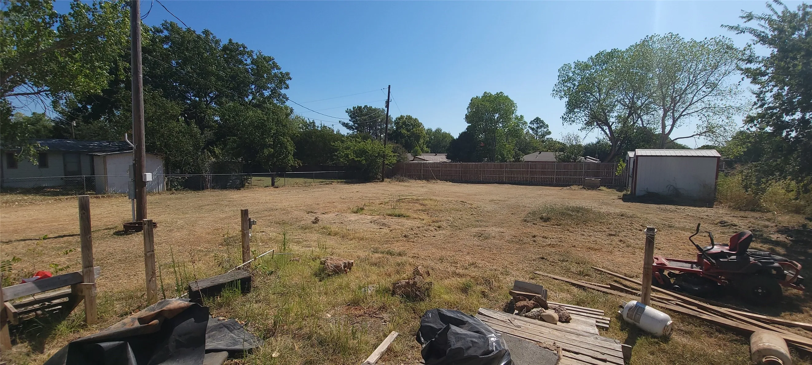 Mobile Home For Sale in Wise County , 303 Caballo Way, Chico, Texas 76431, 3 Bedroom, 2 Bathroom, Garage spaces, 1,344 Sqft, built in 2012, mls#21370231, Real Estate Agent in Chico, Homes For Sale in Wise county, Homes For Sale in Chico, Realtor in Chico Texas, Real Estate Brokerage Independent Realty Texas, Luminita Cordes Realtor