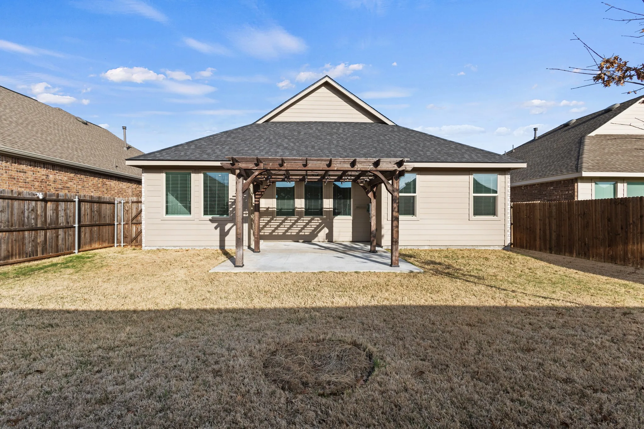 Single Family Residence For Rent in Rockwall County , 835 Sitwell Drive, Fate, Texas 75087, 4 Bedroom, 2 Bathroom, 2 Garage spaces, 1,838 Sqft, built in 2021, mls#21370234, Real Estate Agent in Fate, Homes For Rent in Rockwall county, Homes For Rent in Fate, Realtor in Fate Texas, Real Estate Brokerage Independent Realty Texas, Luminita Cordes Realtor