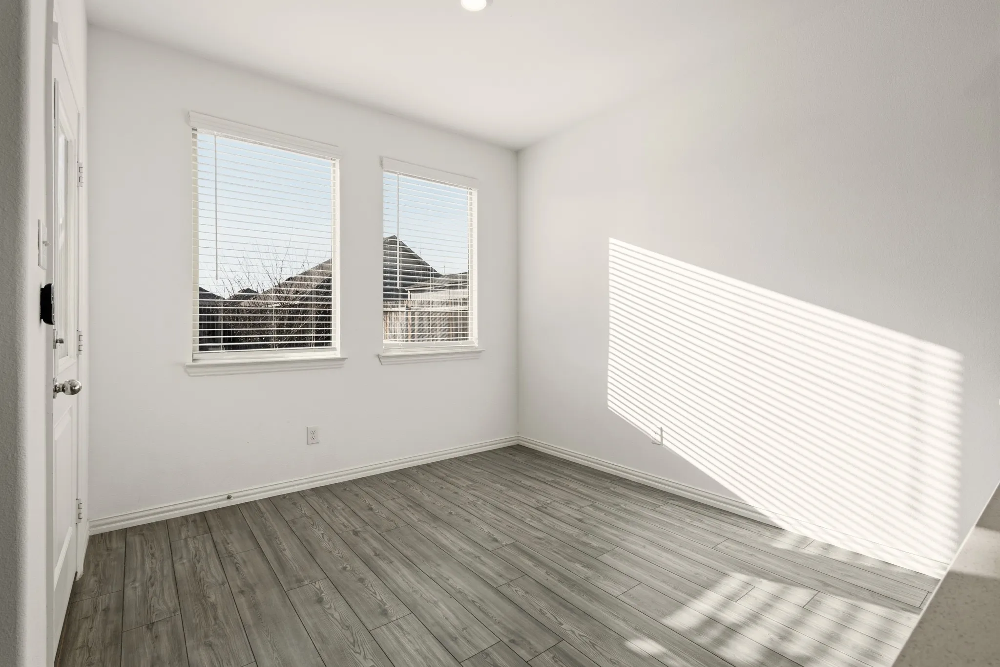 Single Family Residence For Rent in Rockwall County , 835 Sitwell Drive, Fate, Texas 75087, 4 Bedroom, 2 Bathroom, 2 Garage spaces, 1,838 Sqft, built in 2021, mls#21370234, Real Estate Agent in Fate, Homes For Rent in Rockwall county, Homes For Rent in Fate, Realtor in Fate Texas, Real Estate Brokerage Independent Realty Texas, Luminita Cordes Realtor