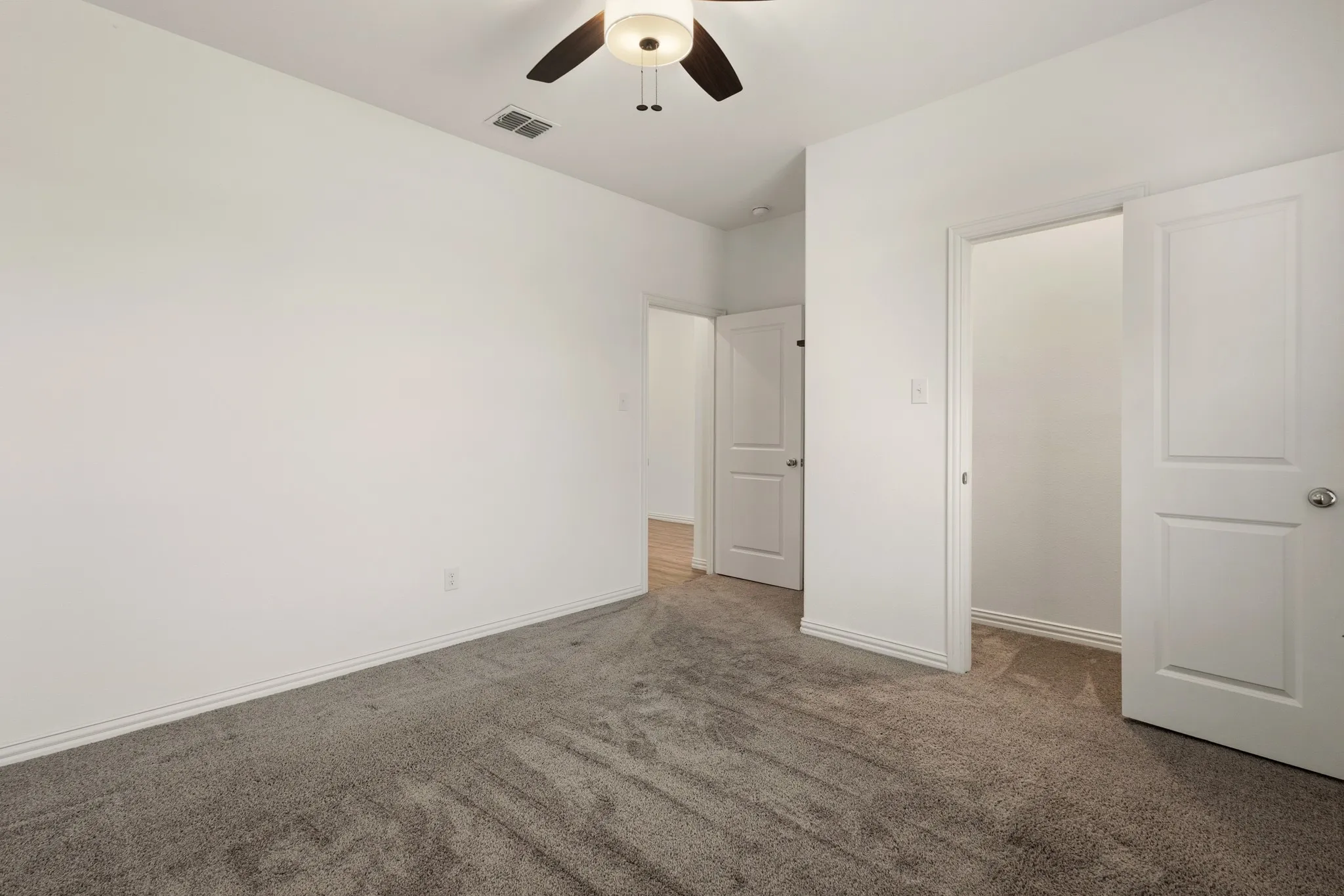 Single Family Residence For Rent in Rockwall County , 835 Sitwell Drive, Fate, Texas 75087, 4 Bedroom, 2 Bathroom, 2 Garage spaces, 1,838 Sqft, built in 2021, mls#21370234, Real Estate Agent in Fate, Homes For Rent in Rockwall county, Homes For Rent in Fate, Realtor in Fate Texas, Real Estate Brokerage Independent Realty Texas, Luminita Cordes Realtor