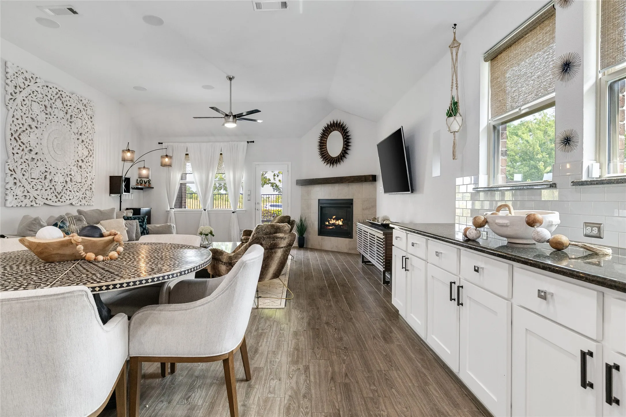 Single Family Residence For Sale in Denton County , 5460 Mustang Lane, Prosper, Texas 75078, 4 Bedroom, 3 Bathroom, 2 Garage spaces, 2,123 Sqft, built in 2018, mls#21359251, Real Estate Agent in Prosper, Homes For Sale in Denton county, Homes For Sale in Prosper, Realtor in Prosper Texas, Real Estate Brokerage Independent Realty Texas, Luminita Cordes Realtor