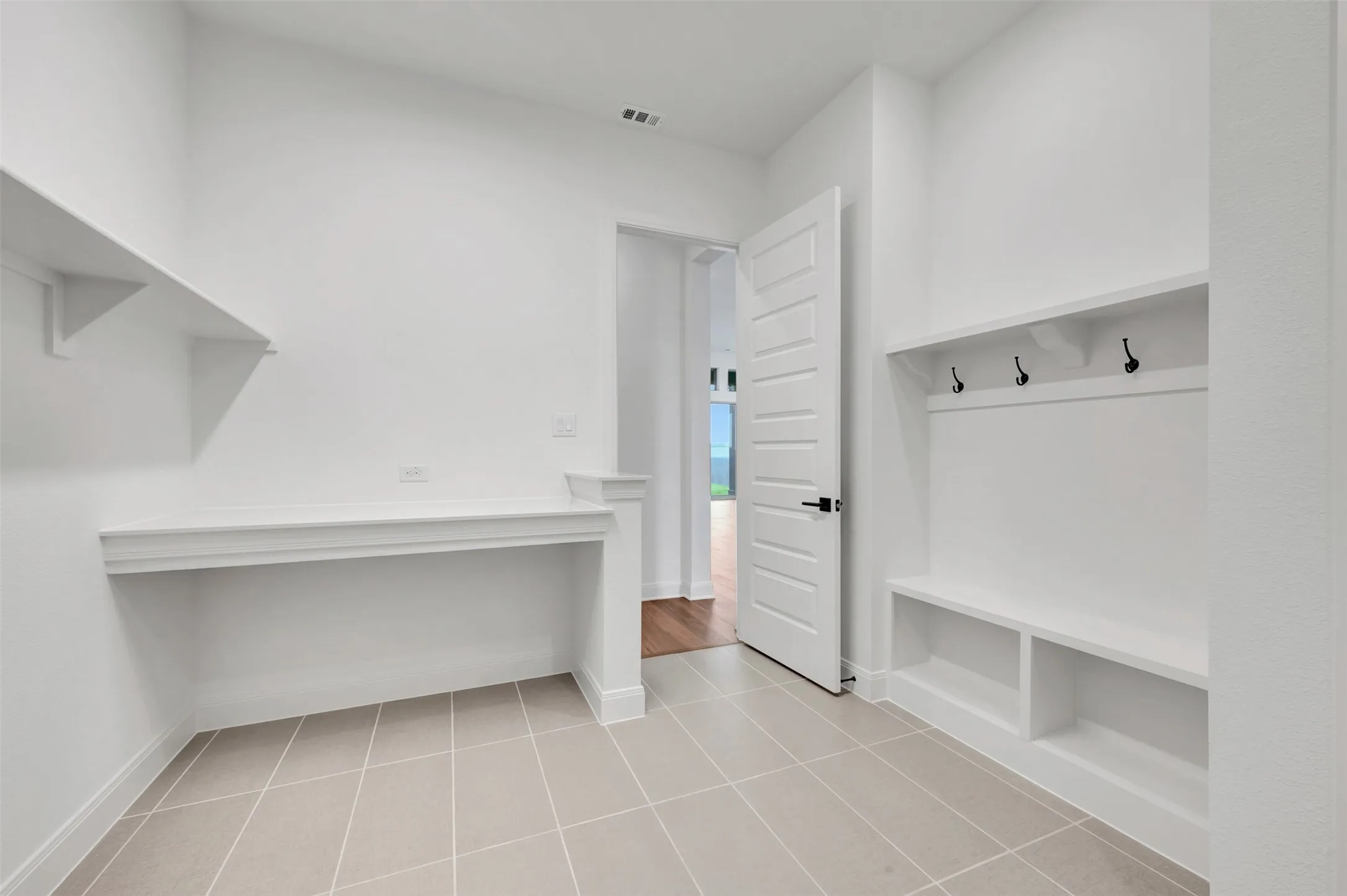 Single Family Residence For Sale in Ellis County , 3339 Pink Petal Drive, Venus, Texas 76084, 3 Bedroom, 3 Bathroom, 3 Garage spaces, 2,450 Sqft, built in 2026, mls#21370235, Real Estate Agent in Venus, Homes For Sale in Ellis county, Homes For Sale in Venus, Realtor in Venus Texas, Real Estate Brokerage Independent Realty Texas, Luminita Cordes Realtor