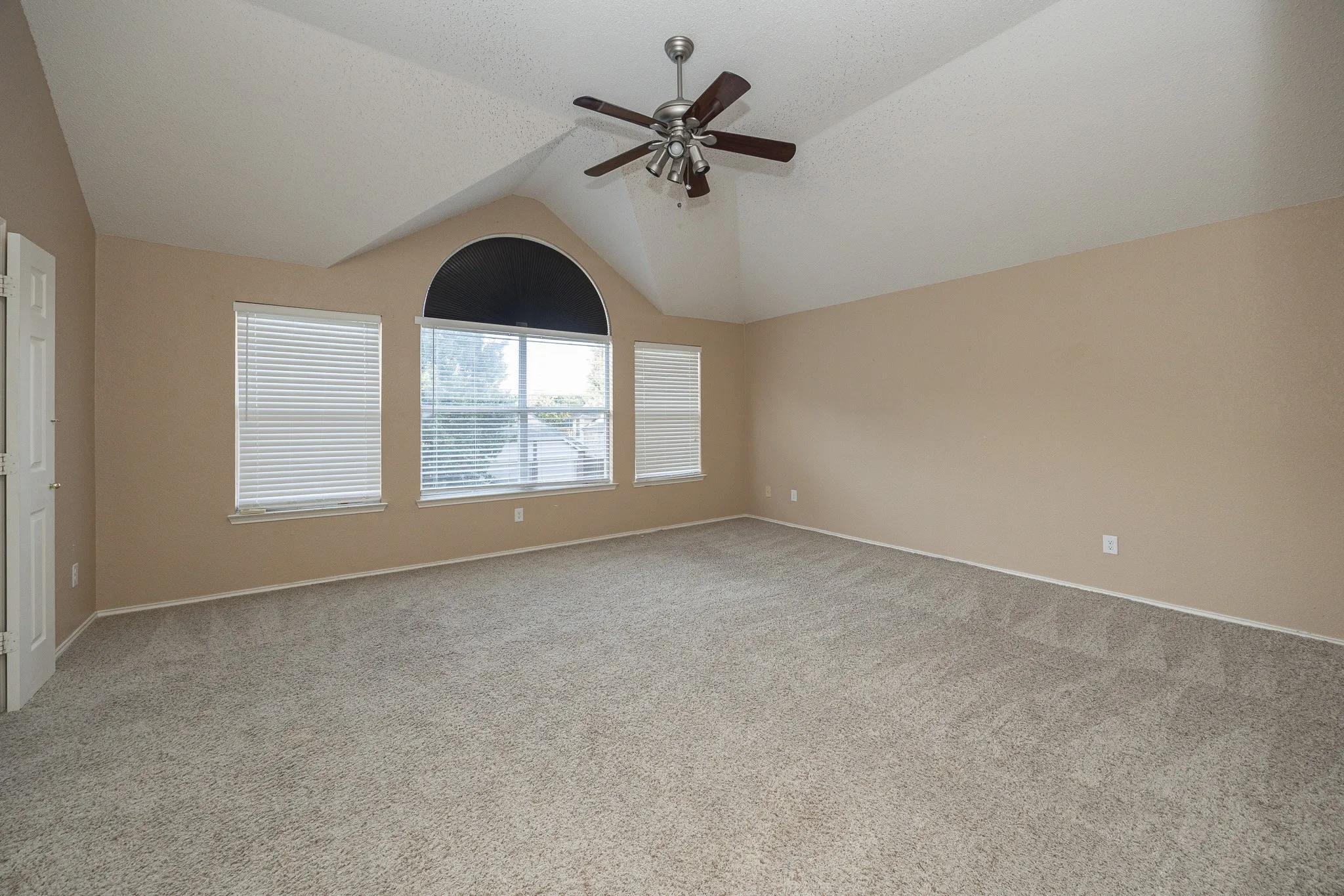 Single Family Residence For Rent in Collin County , 1427 Autumnmist Drive, Allen, Texas 75002, 4 Bedroom, 3 Bathroom, 2 Garage spaces, 2,630 Sqft, built in 1999, mls#21369040, Real Estate Agent in Allen, Homes For Rent in Collin county, Homes For Rent in Allen, Realtor in Allen Texas, Real Estate Brokerage Independent Realty Texas, Luminita Cordes Realtor