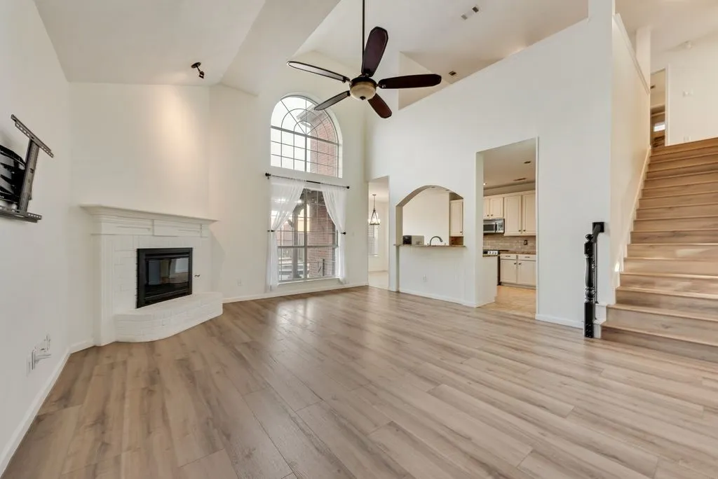 Single Family Residence For Sale in Collin County , 7100 Ledgestone Court, Frisco, Texas 75034, 4 Bedroom, 3 Bathroom, 2 Garage spaces, 2,621 Sqft, built in 1996, mls#21370249, Real Estate Agent in Frisco, Homes For Sale in Collin county, Homes For Sale in Frisco, Realtor in Frisco Texas, Real Estate Brokerage Independent Realty Texas, Luminita Cordes Realtor