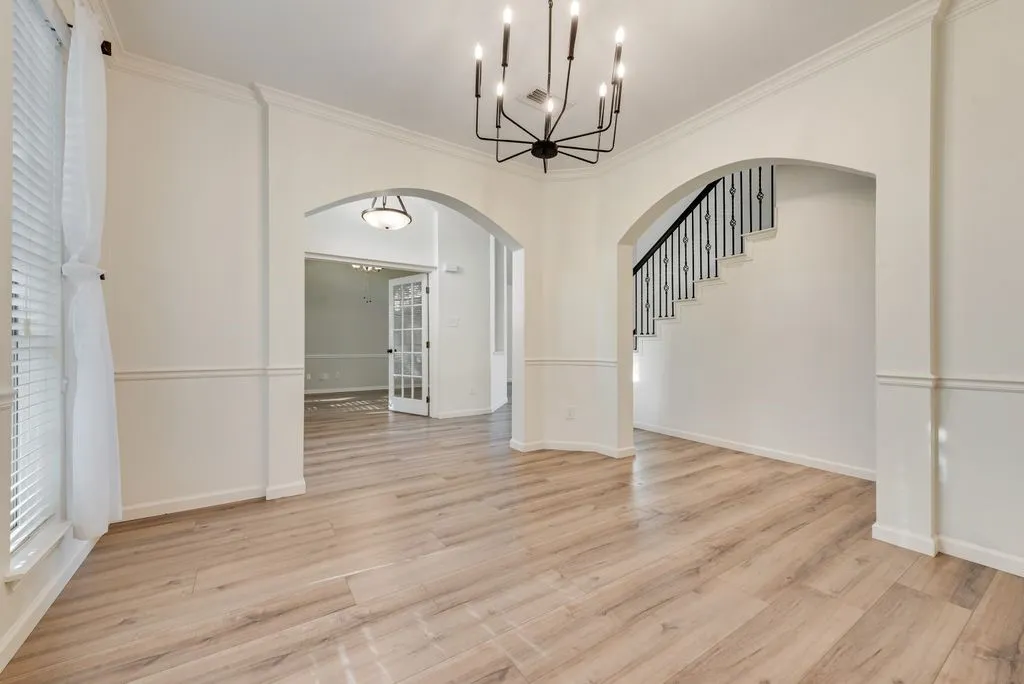 Single Family Residence For Sale in Collin County , 7100 Ledgestone Court, Frisco, Texas 75034, 4 Bedroom, 3 Bathroom, 2 Garage spaces, 2,621 Sqft, built in 1996, mls#21370249, Real Estate Agent in Frisco, Homes For Sale in Collin county, Homes For Sale in Frisco, Realtor in Frisco Texas, Real Estate Brokerage Independent Realty Texas, Luminita Cordes Realtor