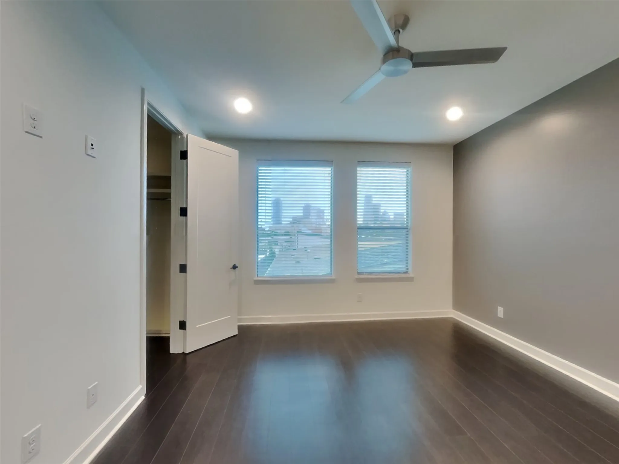 Townhouse For Rent in Dallas County , 1625 Hickory Street 105, Dallas, Texas 75215, 2 Bedroom, 3 Bathroom, 2 Garage spaces, 2,046 Sqft, built in 2017, mls#21370250, Real Estate Agent in Dallas, Homes For Rent in Dallas county, Homes For Rent in Dallas, Realtor in Dallas Texas, Real Estate Brokerage Independent Realty Texas, Luminita Cordes Realtor