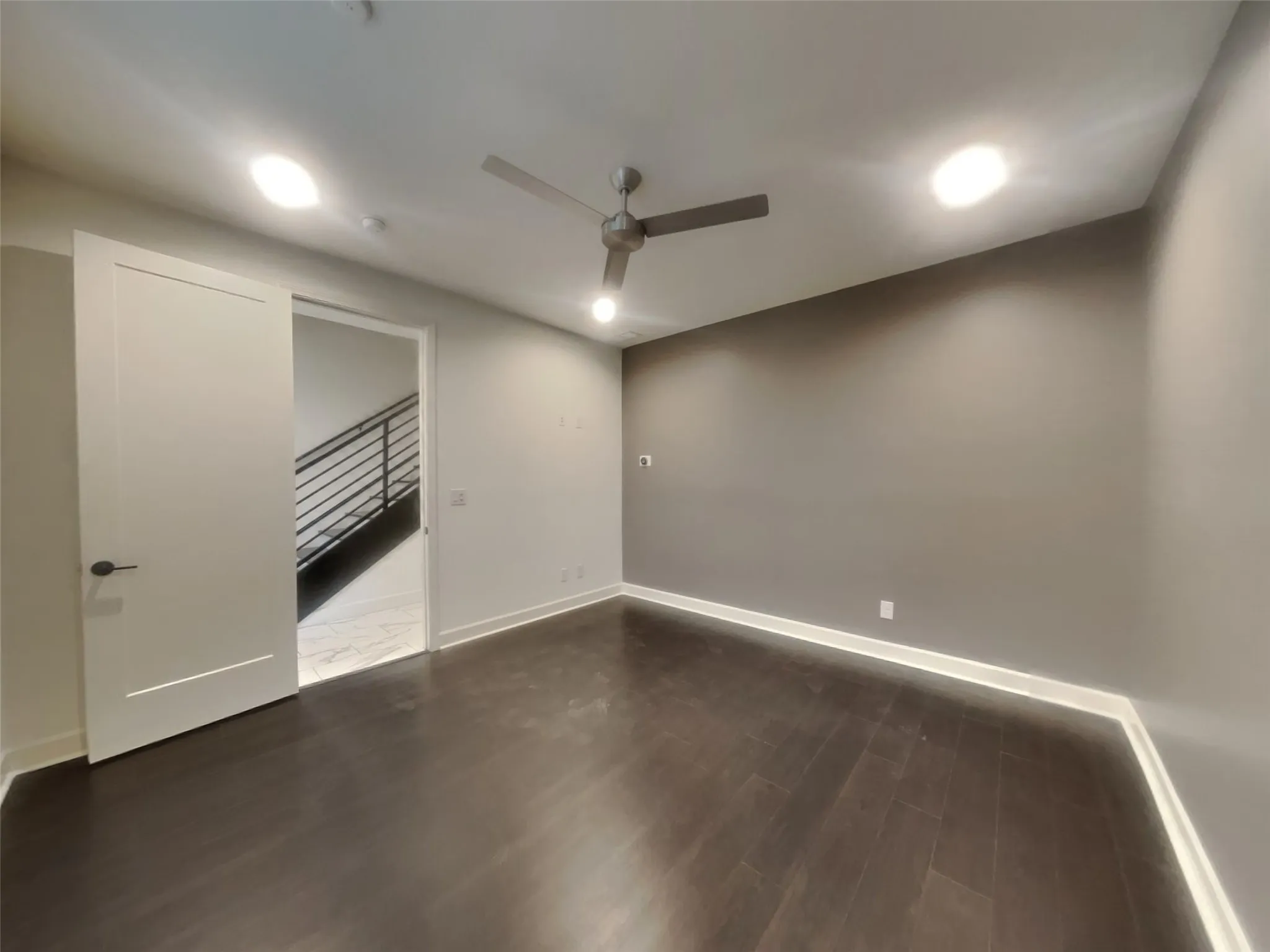 Townhouse For Rent in Dallas County , 1625 Hickory Street 105, Dallas, Texas 75215, 2 Bedroom, 3 Bathroom, 2 Garage spaces, 2,046 Sqft, built in 2017, mls#21370250, Real Estate Agent in Dallas, Homes For Rent in Dallas county, Homes For Rent in Dallas, Realtor in Dallas Texas, Real Estate Brokerage Independent Realty Texas, Luminita Cordes Realtor