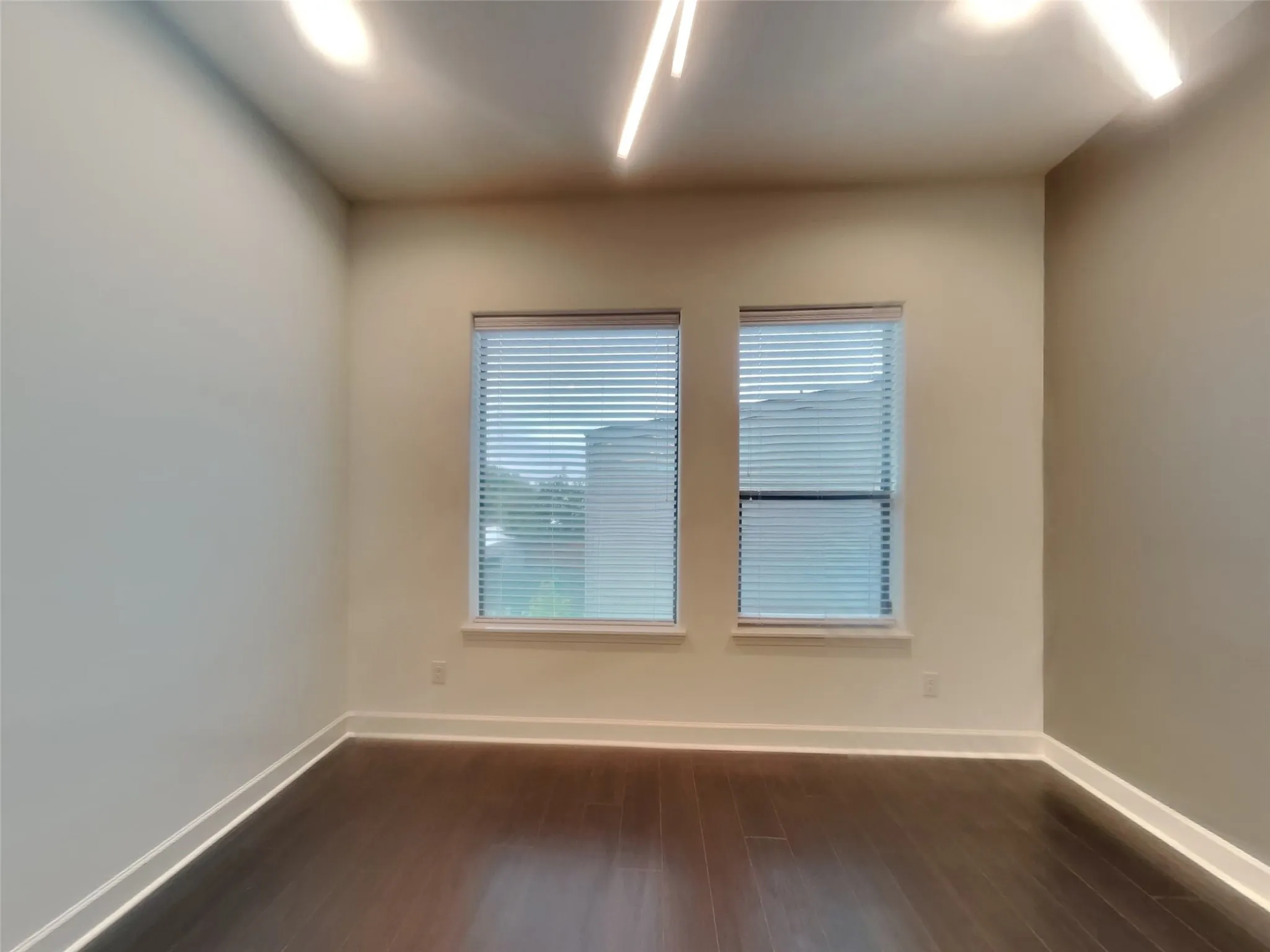Townhouse For Rent in Dallas County , 1625 Hickory Street 105, Dallas, Texas 75215, 2 Bedroom, 3 Bathroom, 2 Garage spaces, 2,046 Sqft, built in 2017, mls#21370250, Real Estate Agent in Dallas, Homes For Rent in Dallas county, Homes For Rent in Dallas, Realtor in Dallas Texas, Real Estate Brokerage Independent Realty Texas, Luminita Cordes Realtor