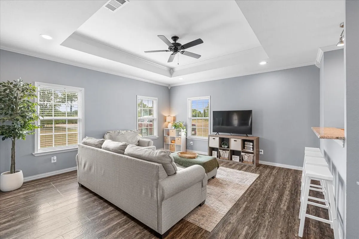 Single Family Residence For Sale in Navarro County , 123 Pugh Lane, Corsicana, Texas 75109, 4 Bedroom, 2 Bathroom, 2 Garage spaces, 1,676 Sqft, built in 2021, mls#21370230, Real Estate Agent in Corsicana, Homes For Sale in Navarro county, Homes For Sale in Corsicana, Realtor in Corsicana Texas, Real Estate Brokerage Independent Realty Texas, Luminita Cordes Realtor