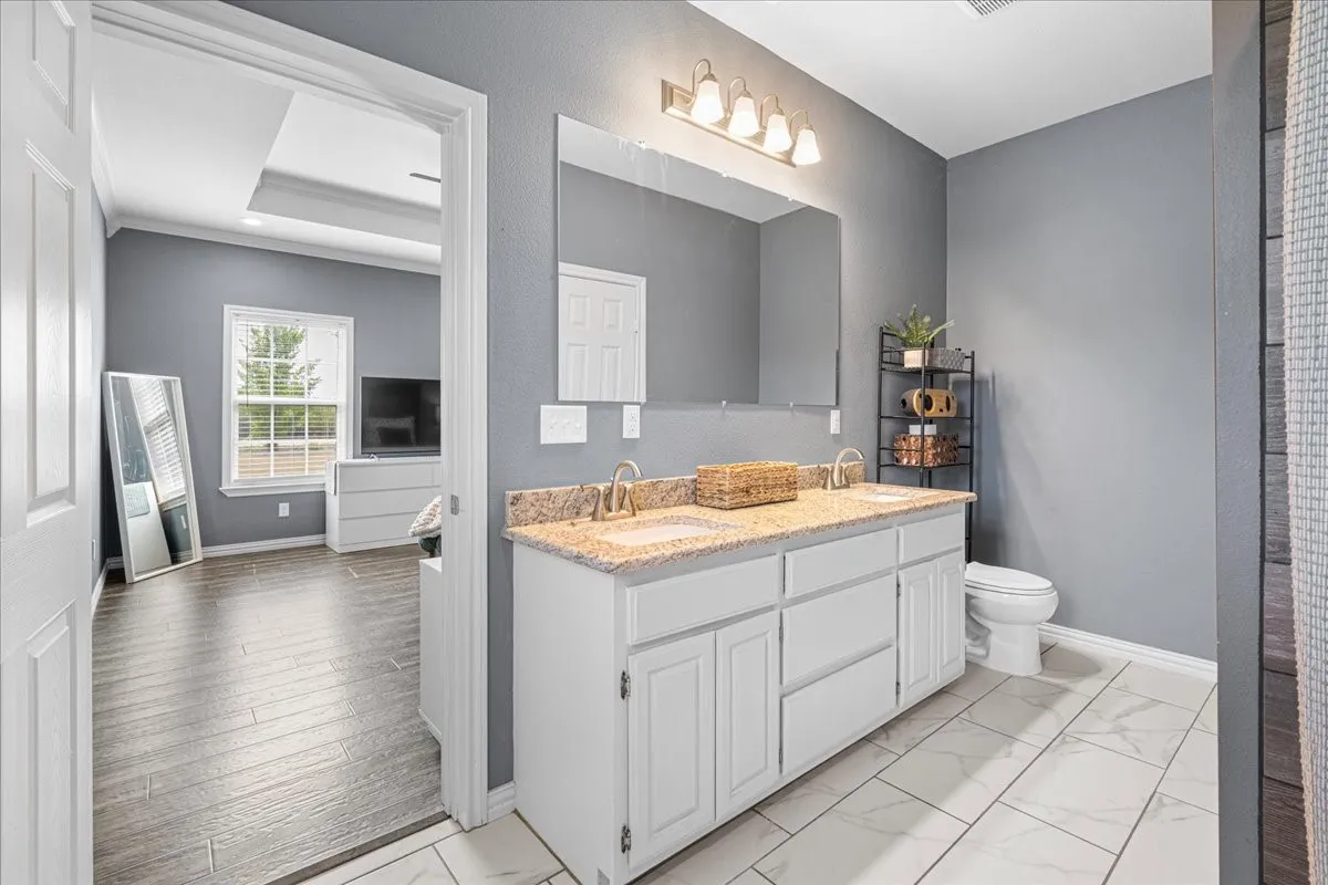 Single Family Residence For Sale in Navarro County , 123 Pugh Lane, Corsicana, Texas 75109, 4 Bedroom, 2 Bathroom, 2 Garage spaces, 1,676 Sqft, built in 2021, mls#21370230, Real Estate Agent in Corsicana, Homes For Sale in Navarro county, Homes For Sale in Corsicana, Realtor in Corsicana Texas, Real Estate Brokerage Independent Realty Texas, Luminita Cordes Realtor