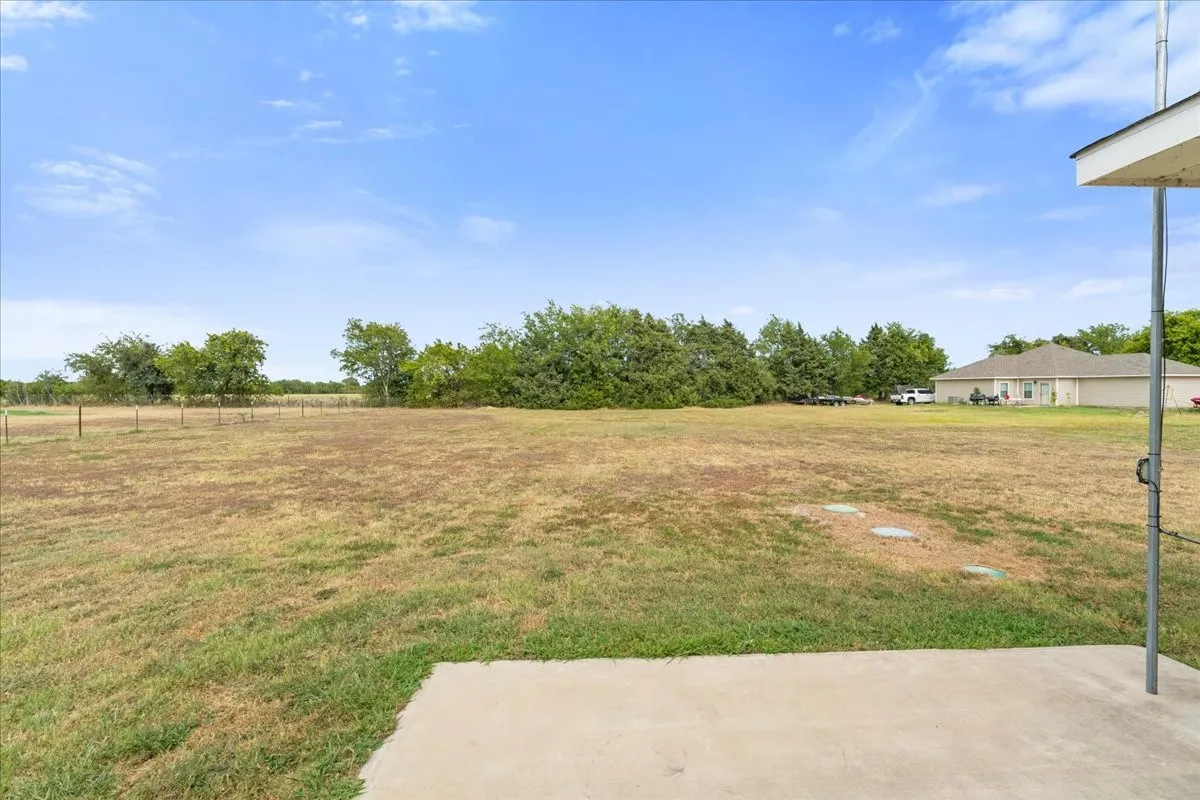 Single Family Residence For Sale in Navarro County , 123 Pugh Lane, Corsicana, Texas 75109, 4 Bedroom, 2 Bathroom, 2 Garage spaces, 1,676 Sqft, built in 2021, mls#21370230, Real Estate Agent in Corsicana, Homes For Sale in Navarro county, Homes For Sale in Corsicana, Realtor in Corsicana Texas, Real Estate Brokerage Independent Realty Texas, Luminita Cordes Realtor