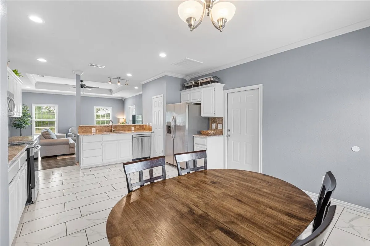 Single Family Residence For Sale in Navarro County , 123 Pugh Lane, Corsicana, Texas 75109, 4 Bedroom, 2 Bathroom, 2 Garage spaces, 1,676 Sqft, built in 2021, mls#21370230, Real Estate Agent in Corsicana, Homes For Sale in Navarro county, Homes For Sale in Corsicana, Realtor in Corsicana Texas, Real Estate Brokerage Independent Realty Texas, Luminita Cordes Realtor