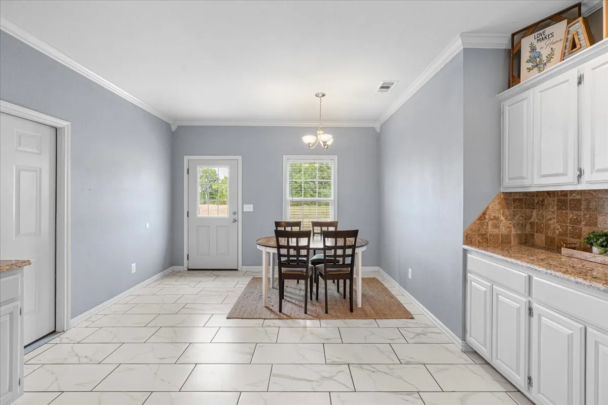 Single Family Residence For Sale in Navarro County , 123 Pugh Lane, Corsicana, Texas 75109, 4 Bedroom, 2 Bathroom, 2 Garage spaces, 1,676 Sqft, built in 2021, mls#21370230, Real Estate Agent in Corsicana, Homes For Sale in Navarro county, Homes For Sale in Corsicana, Realtor in Corsicana Texas, Real Estate Brokerage Independent Realty Texas, Luminita Cordes Realtor