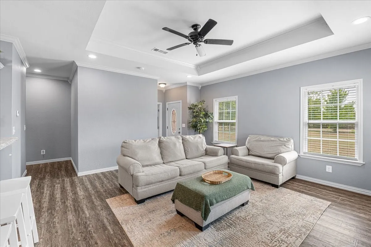 Single Family Residence For Sale in Navarro County , 123 Pugh Lane, Corsicana, Texas 75109, 4 Bedroom, 2 Bathroom, 2 Garage spaces, 1,676 Sqft, built in 2021, mls#21370230, Real Estate Agent in Corsicana, Homes For Sale in Navarro county, Homes For Sale in Corsicana, Realtor in Corsicana Texas, Real Estate Brokerage Independent Realty Texas, Luminita Cordes Realtor