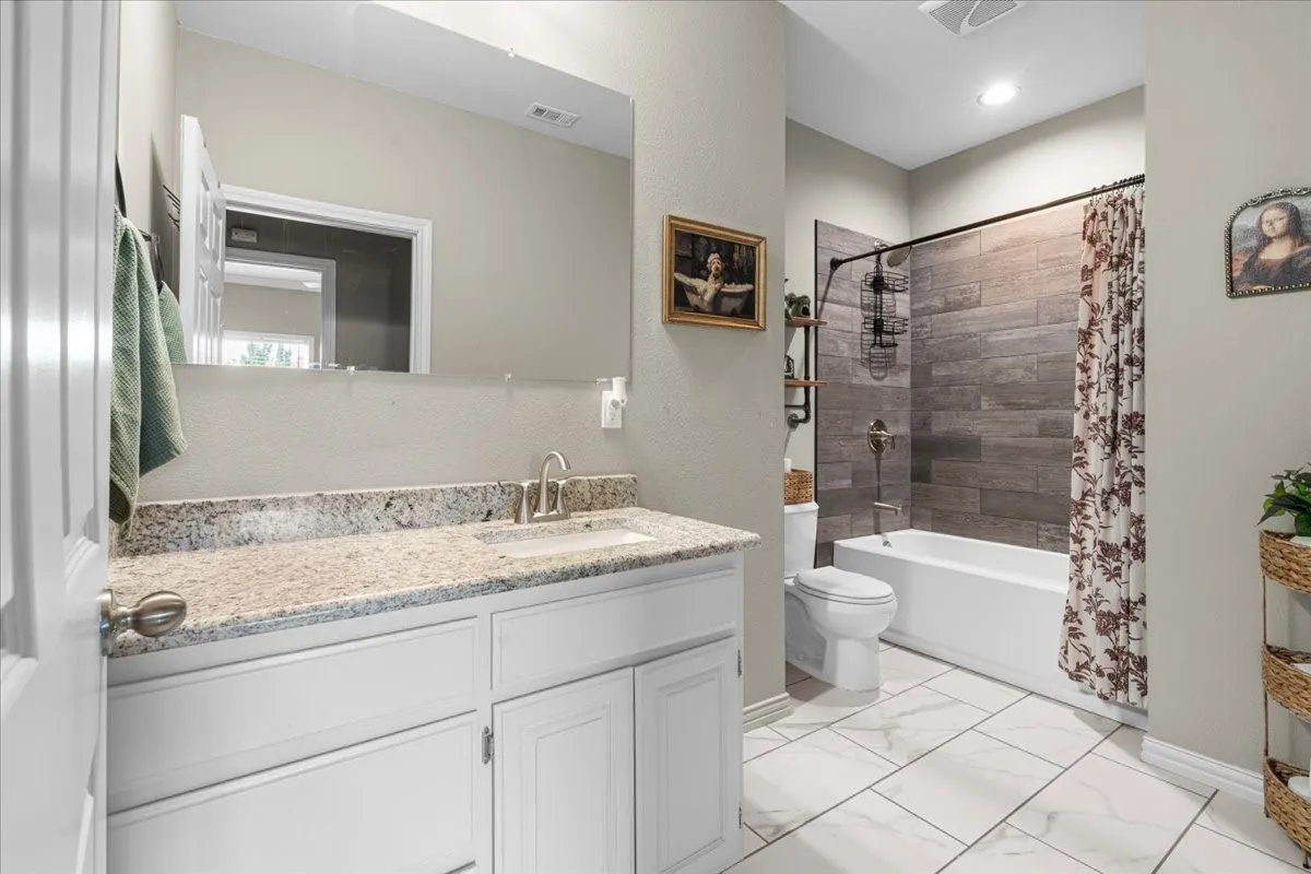 Single Family Residence For Sale in Navarro County , 123 Pugh Lane, Corsicana, Texas 75109, 4 Bedroom, 2 Bathroom, 2 Garage spaces, 1,676 Sqft, built in 2021, mls#21370230, Real Estate Agent in Corsicana, Homes For Sale in Navarro county, Homes For Sale in Corsicana, Realtor in Corsicana Texas, Real Estate Brokerage Independent Realty Texas, Luminita Cordes Realtor
