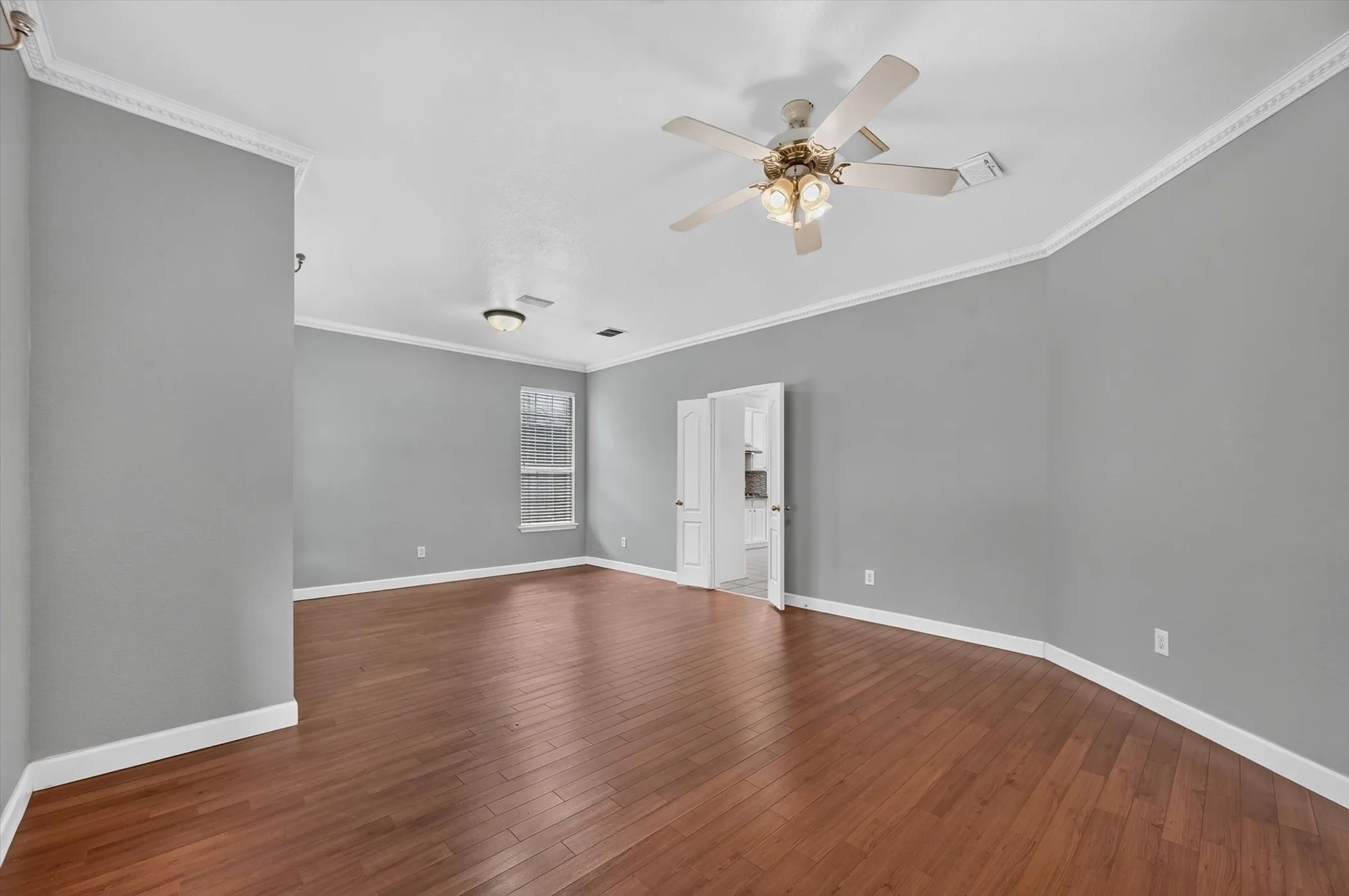 Single Family Residence For Rent in Denton County , 5101 Timberland Parkway, Flower Mound, Texas 75028, 5 Bedroom, 4 Bathroom, 1 Garage spaces, 3,065 Sqft, built in 1998, mls#21347879, Real Estate Agent in Flower Mound, Homes For Rent in Denton county, Homes For Rent in Flower Mound, Realtor in Flower Mound Texas, Real Estate Brokerage Independent Realty Texas, Luminita Cordes Realtor