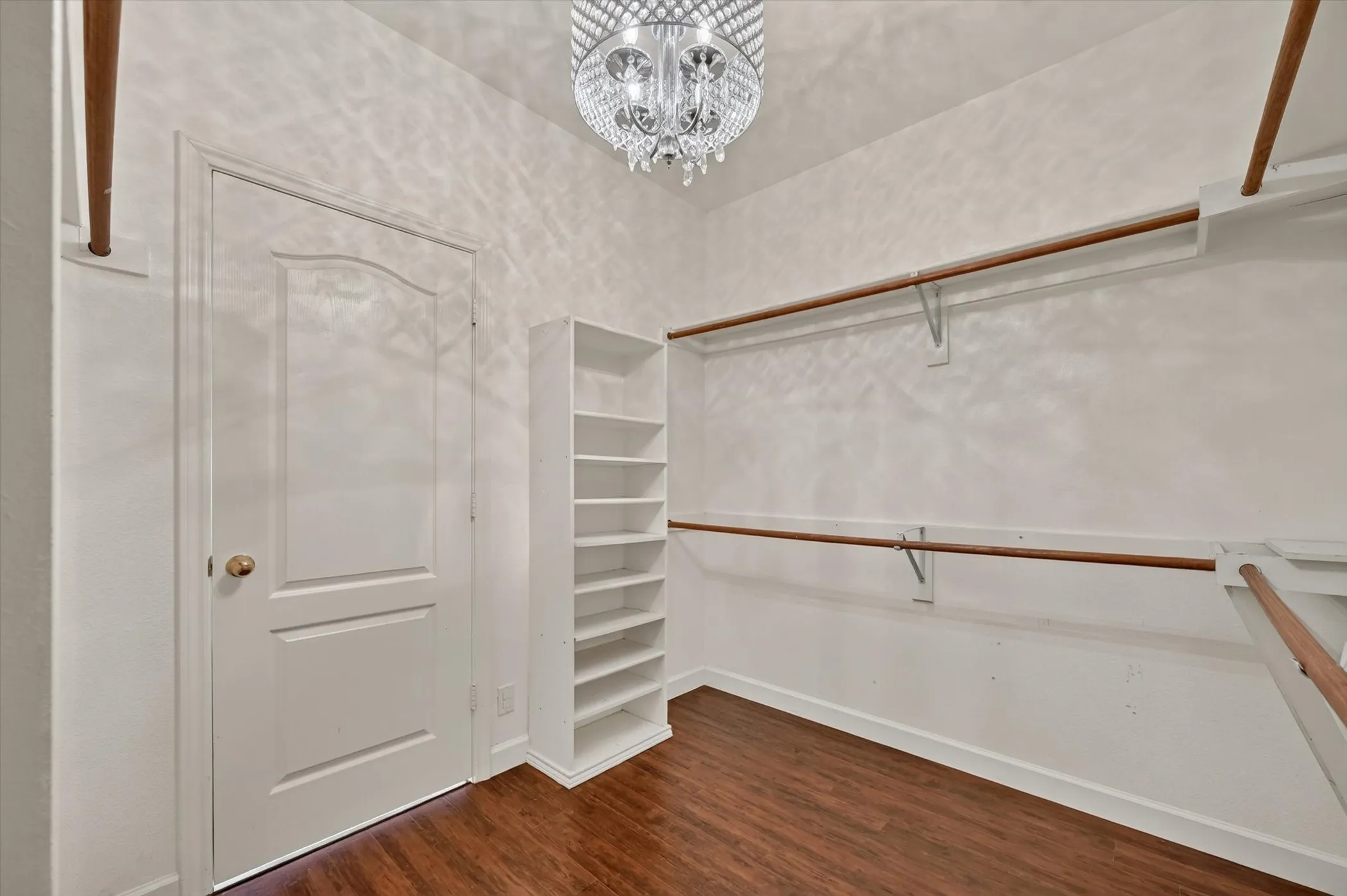 Single Family Residence For Rent in Denton County , 5101 Timberland Parkway, Flower Mound, Texas 75028, 5 Bedroom, 4 Bathroom, 1 Garage spaces, 3,065 Sqft, built in 1998, mls#21347879, Real Estate Agent in Flower Mound, Homes For Rent in Denton county, Homes For Rent in Flower Mound, Realtor in Flower Mound Texas, Real Estate Brokerage Independent Realty Texas, Luminita Cordes Realtor