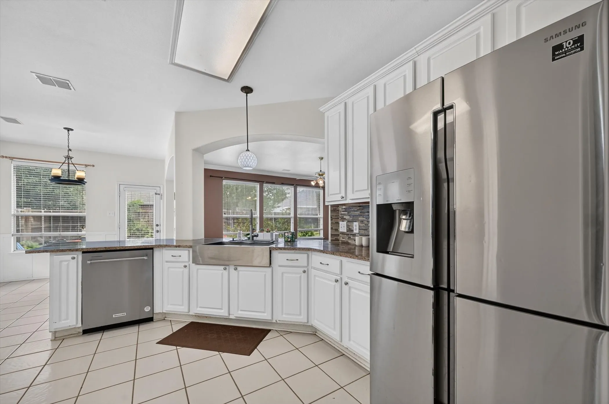 Single Family Residence For Rent in Denton County , 5101 Timberland Parkway, Flower Mound, Texas 75028, 5 Bedroom, 4 Bathroom, 1 Garage spaces, 3,065 Sqft, built in 1998, mls#21347879, Real Estate Agent in Flower Mound, Homes For Rent in Denton county, Homes For Rent in Flower Mound, Realtor in Flower Mound Texas, Real Estate Brokerage Independent Realty Texas, Luminita Cordes Realtor