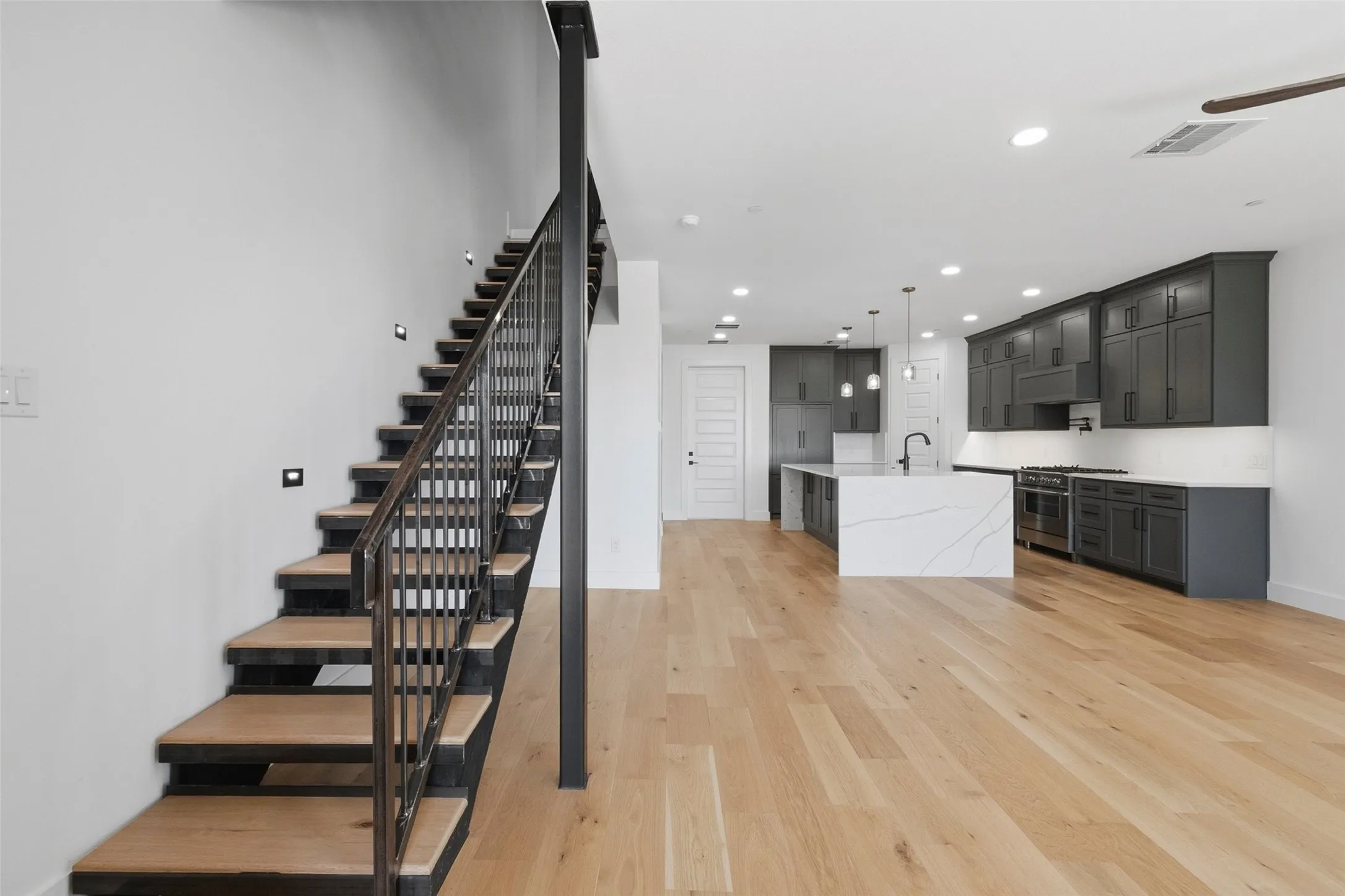 Townhouse For Sale in Tarrant County , 404 Vista Buena Trail, Fort Worth, Texas 76111, 4 Bedroom, 5 Bathroom, 2 Garage spaces, 3,026 Sqft, built in 2025, mls#21370222, Real Estate Agent in Fort Worth, Homes For Sale in Tarrant county, Homes For Sale in Fort Worth, Realtor in Fort Worth Texas, Real Estate Brokerage Independent Realty Texas, Luminita Cordes Realtor