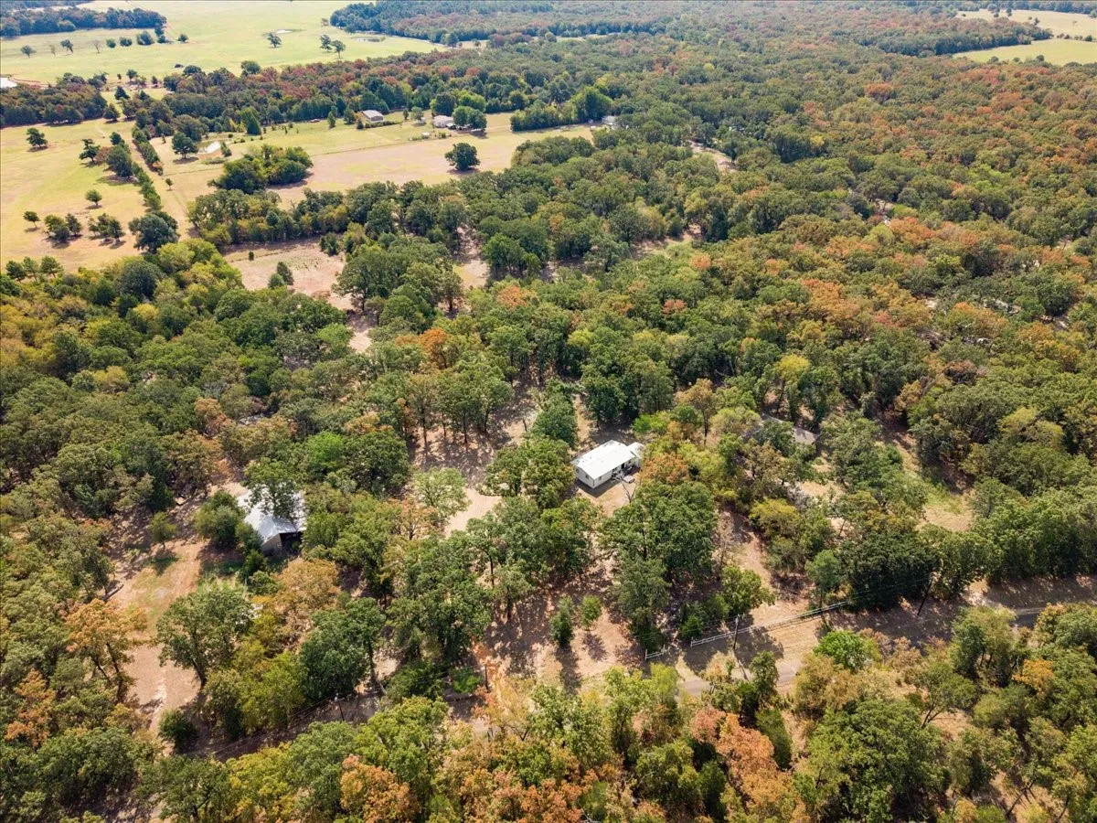 Mobile Home For Sale in Van Zandt County , 967 County Road 1524, Grand Saline, Texas 75140, 3 Bedroom, 2 Bathroom, Garage spaces, 1,541 Sqft, built in 1994, mls#21368871, Real Estate Agent in Grand Saline, Homes For Sale in Van Zandt county, Homes For Sale in Grand Saline, Realtor in Grand Saline Texas, Real Estate Brokerage Independent Realty Texas, Luminita Cordes Realtor