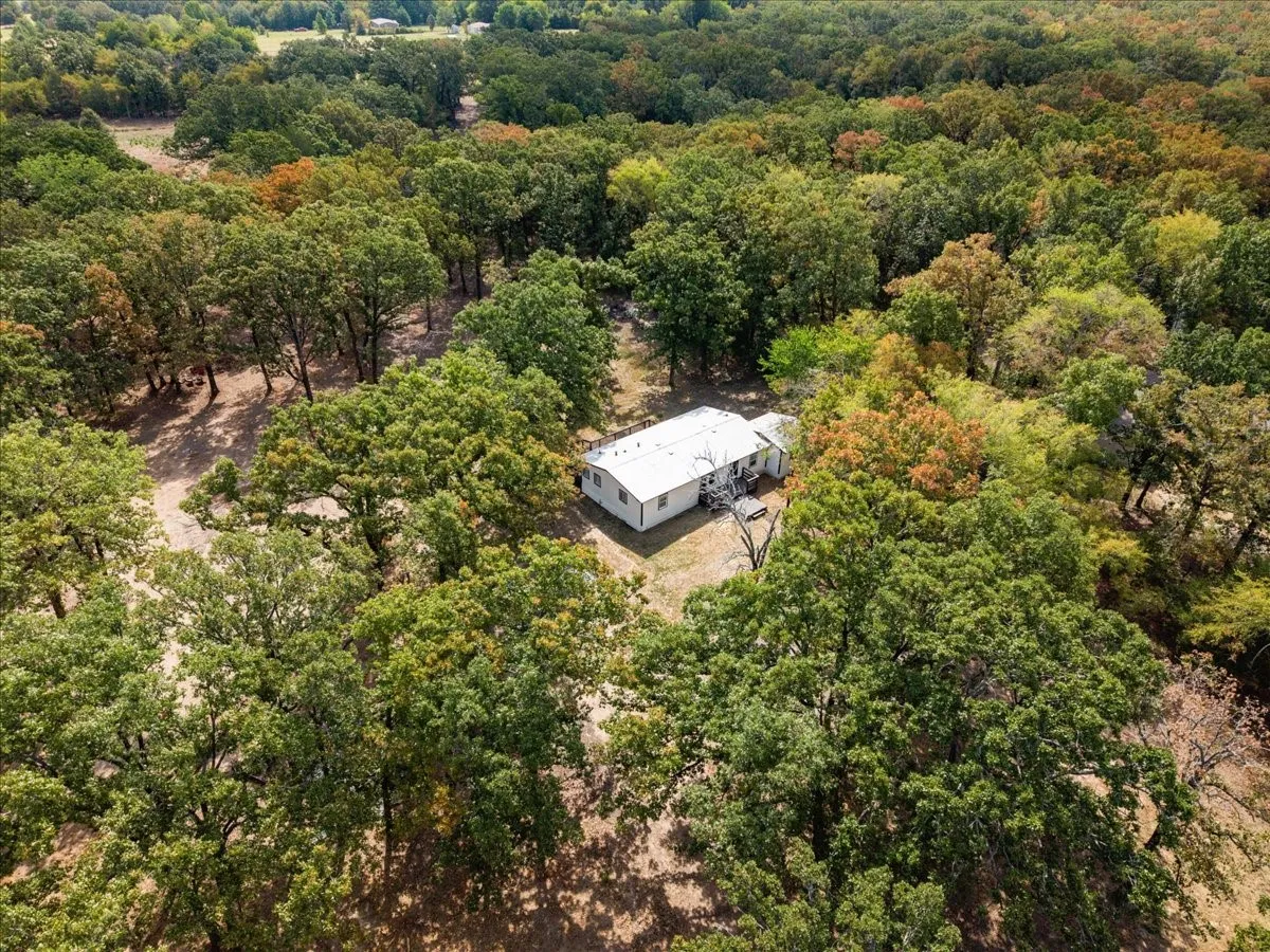 Mobile Home For Sale in Van Zandt County , 967 County Road 1524, Grand Saline, Texas 75140, 3 Bedroom, 2 Bathroom, Garage spaces, 1,541 Sqft, built in 1994, mls#21368871, Real Estate Agent in Grand Saline, Homes For Sale in Van Zandt county, Homes For Sale in Grand Saline, Realtor in Grand Saline Texas, Real Estate Brokerage Independent Realty Texas, Luminita Cordes Realtor