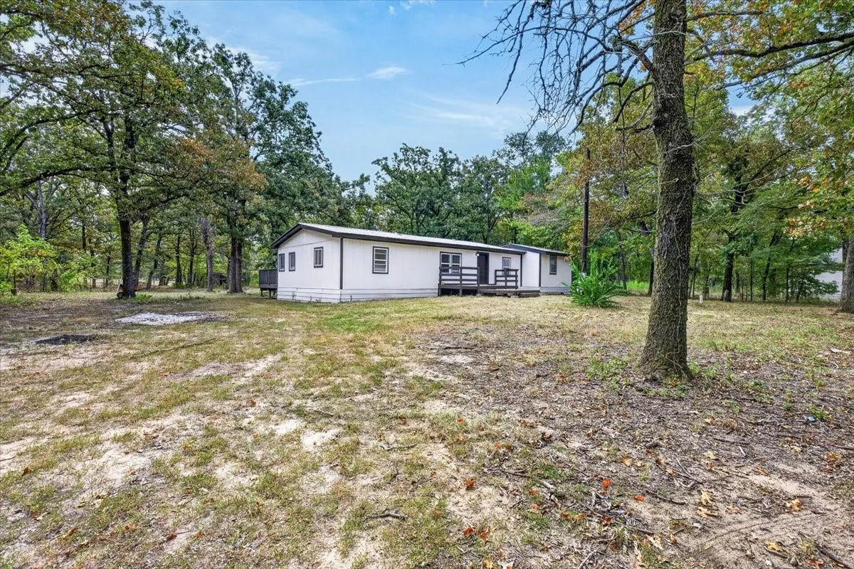 Mobile Home For Sale in Van Zandt County , 967 County Road 1524, Grand Saline, Texas 75140, 3 Bedroom, 2 Bathroom, Garage spaces, 1,541 Sqft, built in 1994, mls#21368871, Real Estate Agent in Grand Saline, Homes For Sale in Van Zandt county, Homes For Sale in Grand Saline, Realtor in Grand Saline Texas, Real Estate Brokerage Independent Realty Texas, Luminita Cordes Realtor