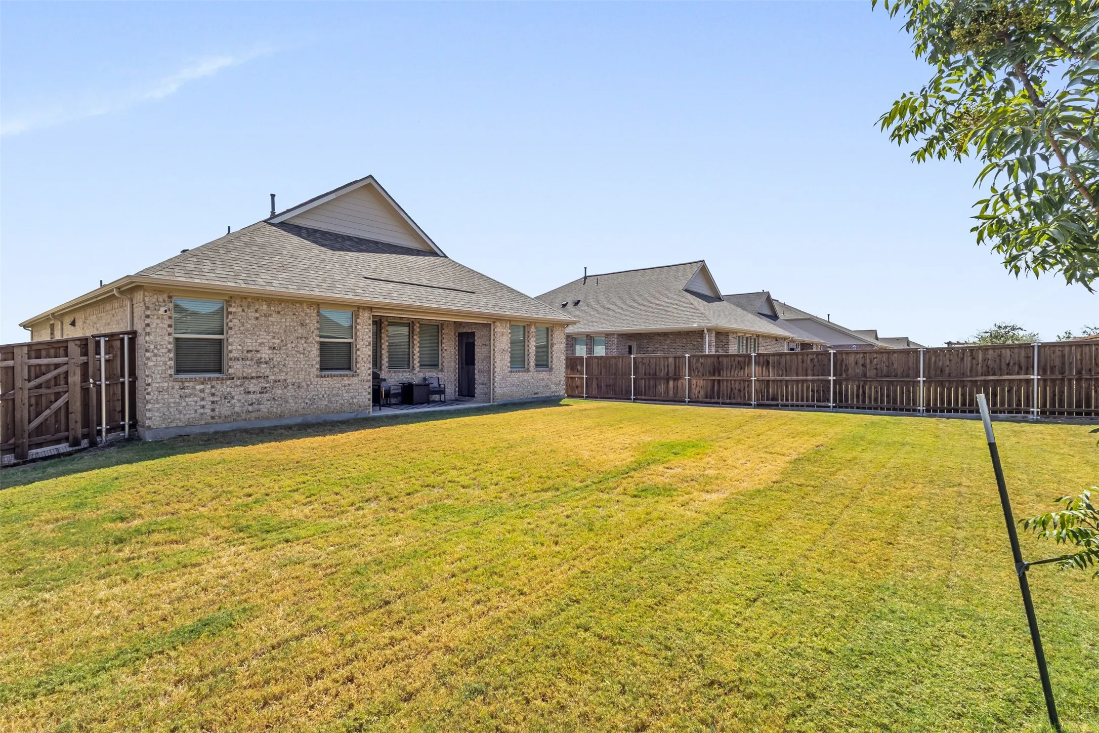 Single Family Residence For Rent in Denton County , 3113 Kaufman Court, Little Elm, Texas 75068, 3 Bedroom, 2 Bathroom, 2 Garage spaces, 1,602 Sqft, built in 2022, mls#21368070, Real Estate Agent in Little Elm, Homes For Rent in Denton county, Homes For Rent in Little Elm, Realtor in Little Elm Texas, Real Estate Brokerage Independent Realty Texas, Luminita Cordes Realtor