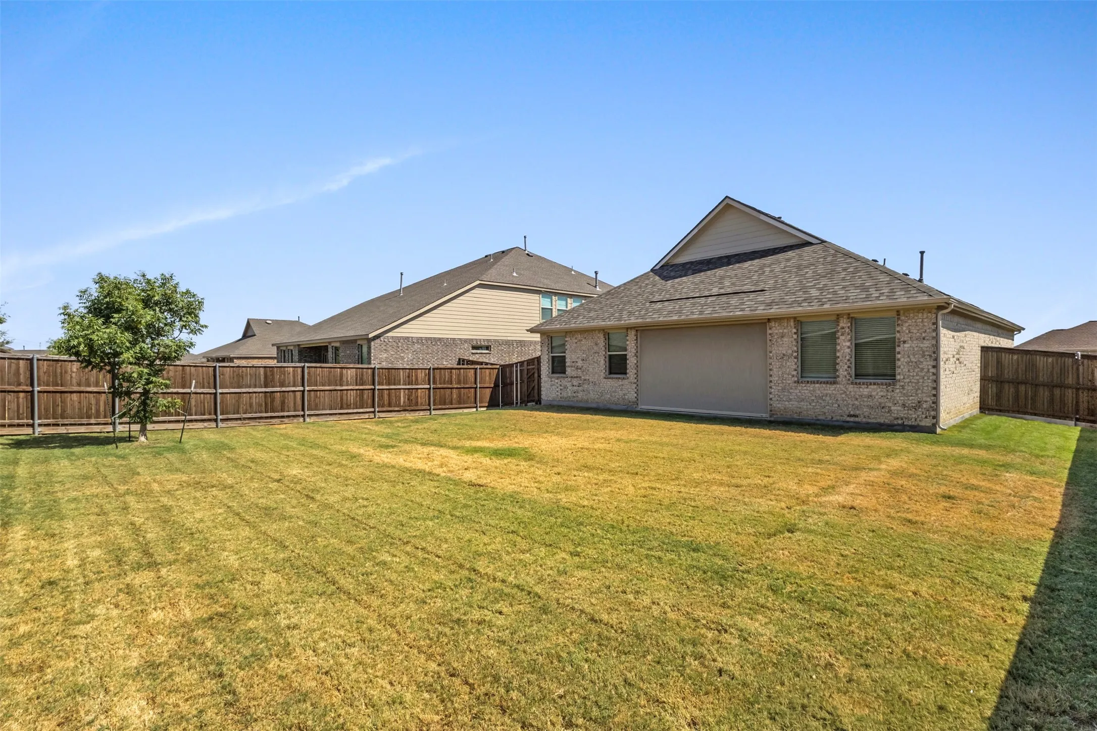 Single Family Residence For Rent in Denton County , 3113 Kaufman Court, Little Elm, Texas 75068, 3 Bedroom, 2 Bathroom, 2 Garage spaces, 1,602 Sqft, built in 2022, mls#21368070, Real Estate Agent in Little Elm, Homes For Rent in Denton county, Homes For Rent in Little Elm, Realtor in Little Elm Texas, Real Estate Brokerage Independent Realty Texas, Luminita Cordes Realtor