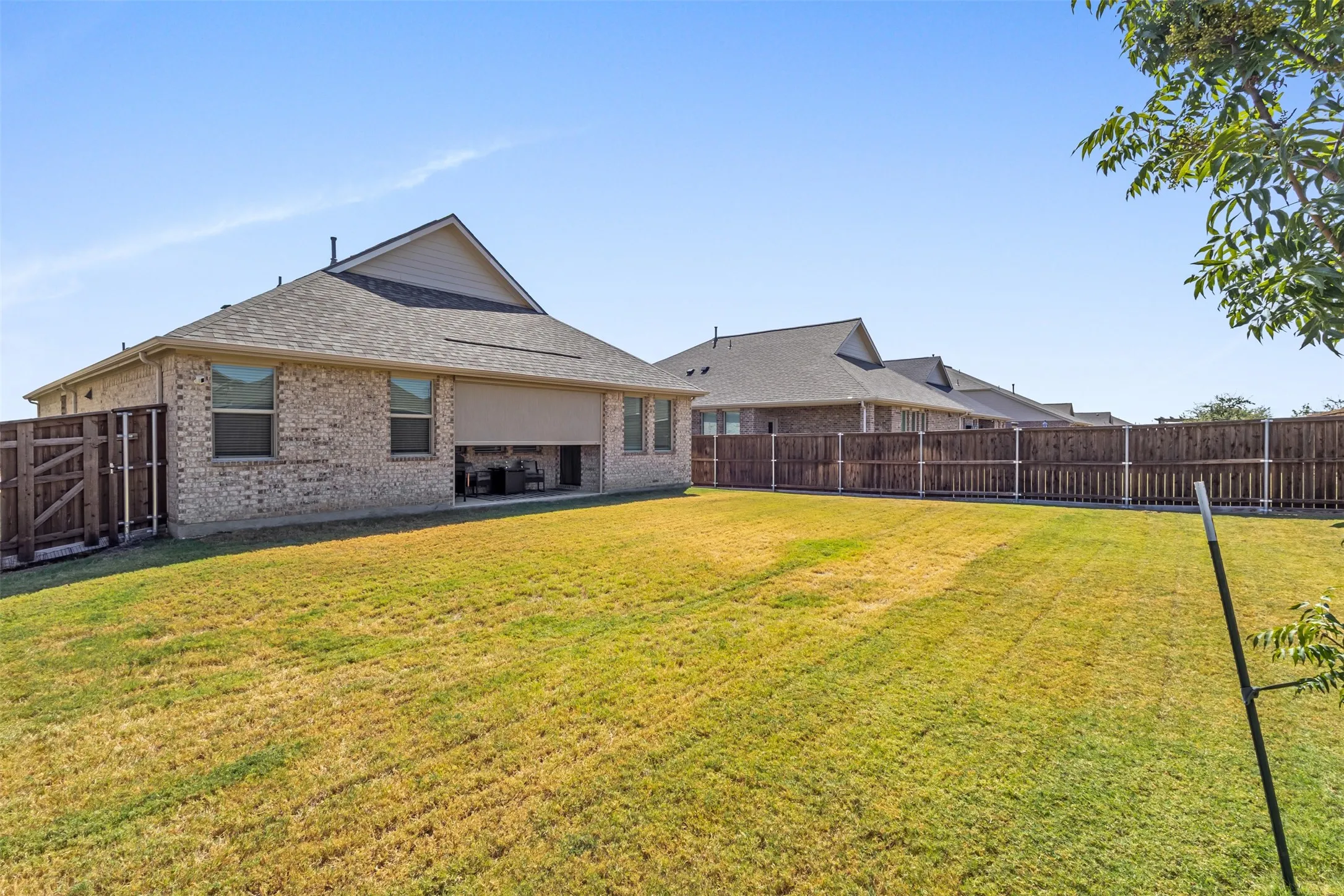Single Family Residence For Rent in Denton County , 3113 Kaufman Court, Little Elm, Texas 75068, 3 Bedroom, 2 Bathroom, 2 Garage spaces, 1,602 Sqft, built in 2022, mls#21368070, Real Estate Agent in Little Elm, Homes For Rent in Denton county, Homes For Rent in Little Elm, Realtor in Little Elm Texas, Real Estate Brokerage Independent Realty Texas, Luminita Cordes Realtor