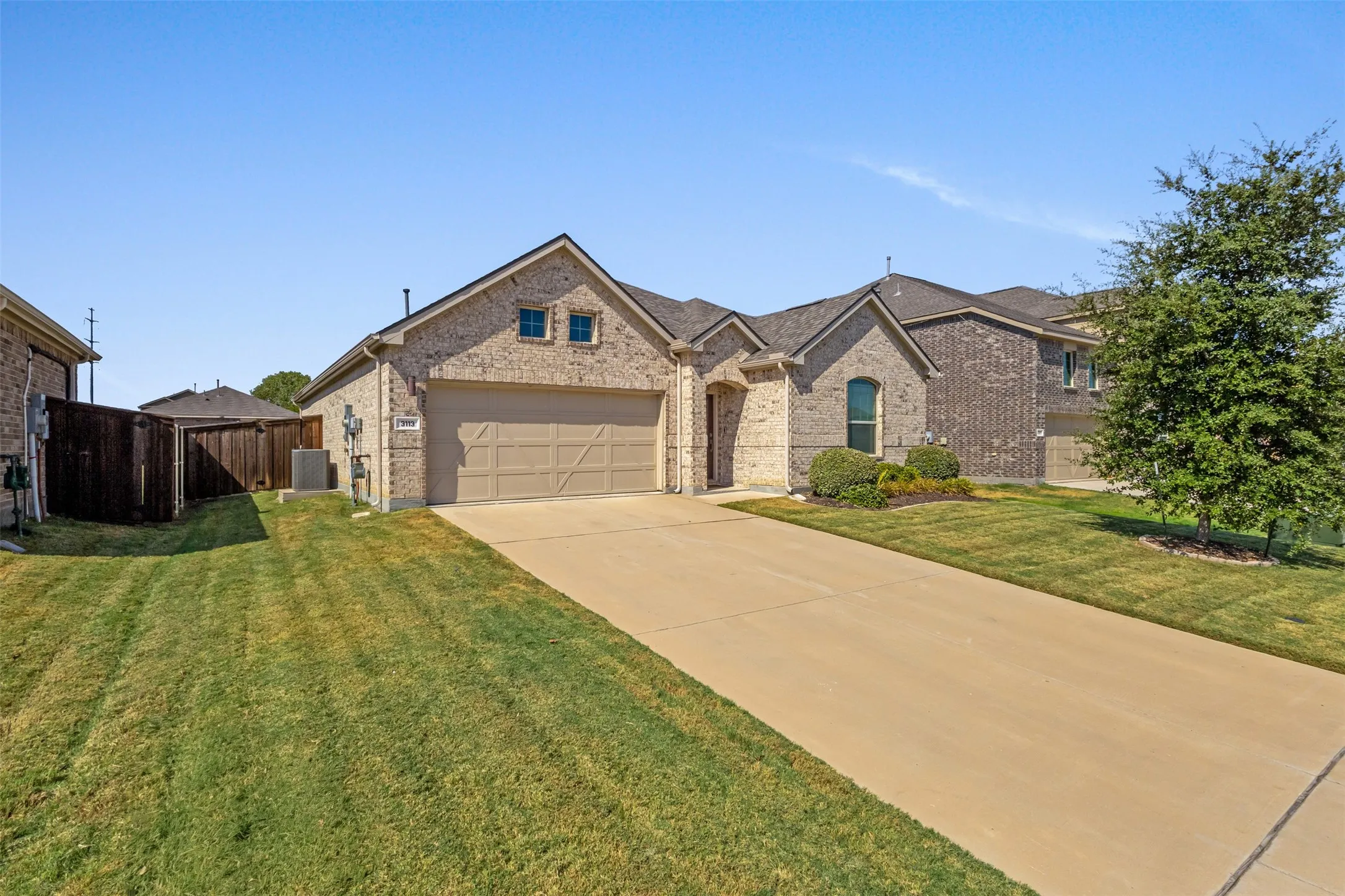 Single Family Residence For Rent in Denton County , 3113 Kaufman Court, Little Elm, Texas 75068, 3 Bedroom, 2 Bathroom, 2 Garage spaces, 1,602 Sqft, built in 2022, mls#21368070, Real Estate Agent in Little Elm, Homes For Rent in Denton county, Homes For Rent in Little Elm, Realtor in Little Elm Texas, Real Estate Brokerage Independent Realty Texas, Luminita Cordes Realtor