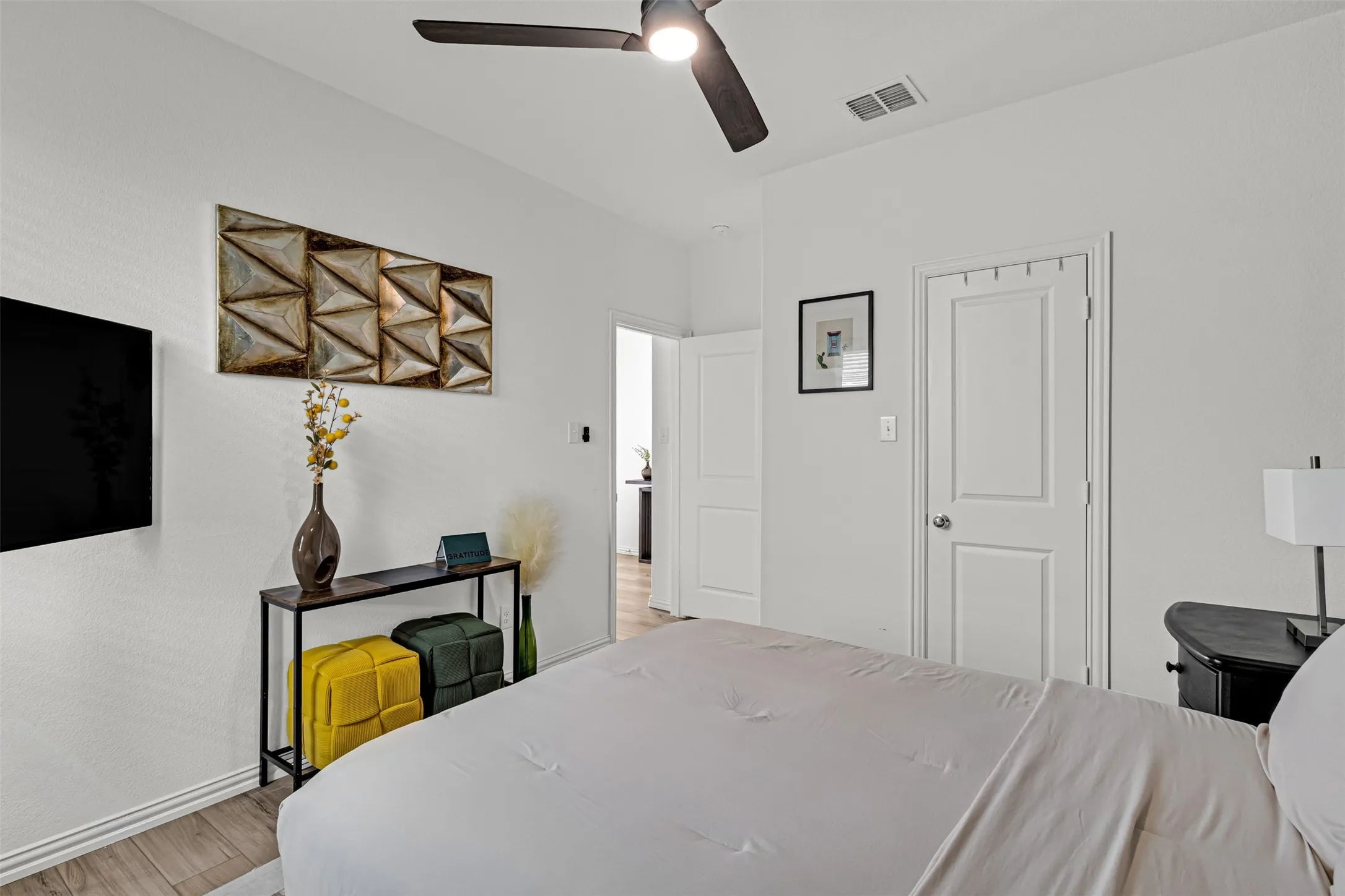 Single Family Residence For Rent in Denton County , 3113 Kaufman Court, Little Elm, Texas 75068, 3 Bedroom, 2 Bathroom, 2 Garage spaces, 1,602 Sqft, built in 2022, mls#21368070, Real Estate Agent in Little Elm, Homes For Rent in Denton county, Homes For Rent in Little Elm, Realtor in Little Elm Texas, Real Estate Brokerage Independent Realty Texas, Luminita Cordes Realtor