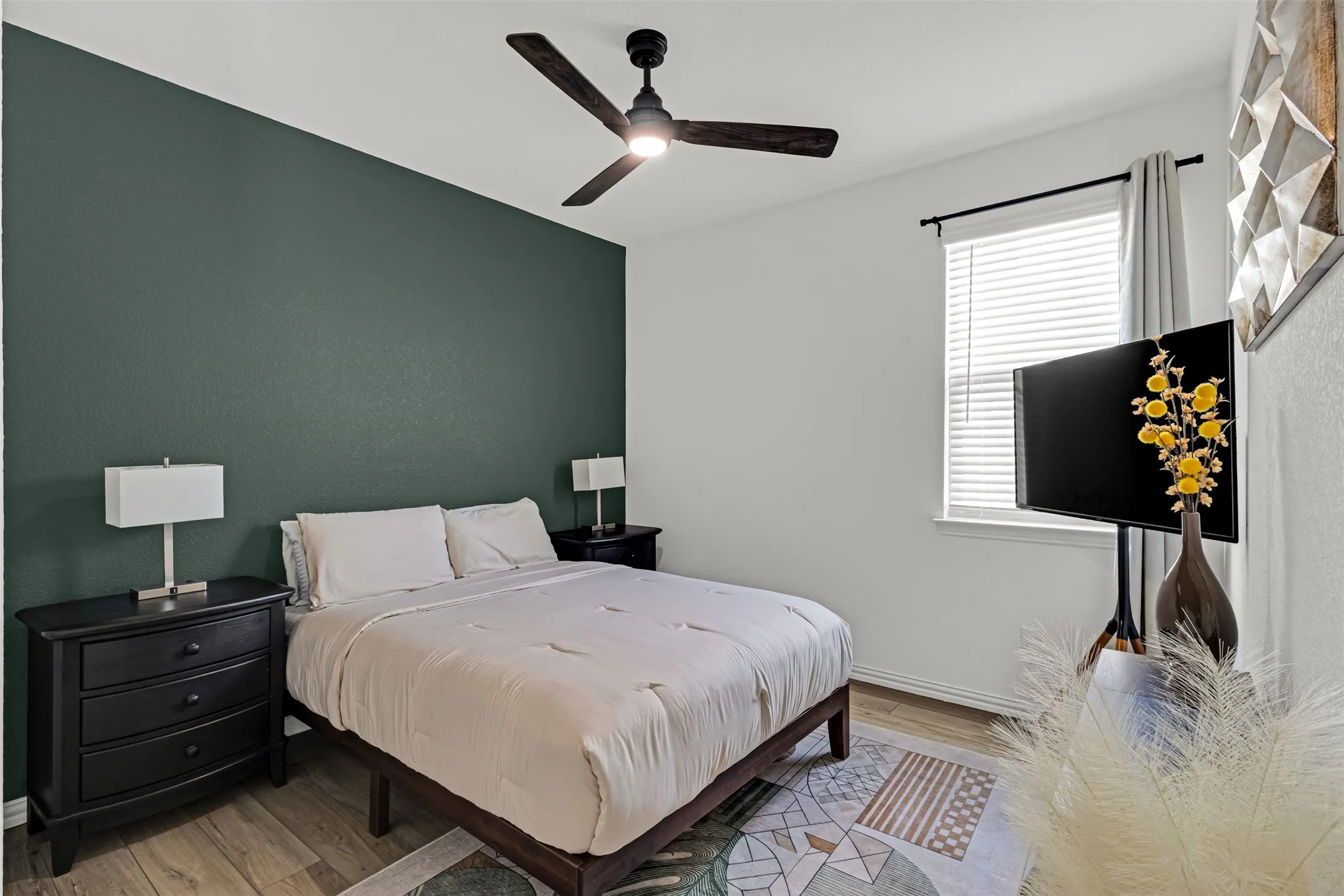 Single Family Residence For Rent in Denton County , 3113 Kaufman Court, Little Elm, Texas 75068, 3 Bedroom, 2 Bathroom, 2 Garage spaces, 1,602 Sqft, built in 2022, mls#21368070, Real Estate Agent in Little Elm, Homes For Rent in Denton county, Homes For Rent in Little Elm, Realtor in Little Elm Texas, Real Estate Brokerage Independent Realty Texas, Luminita Cordes Realtor