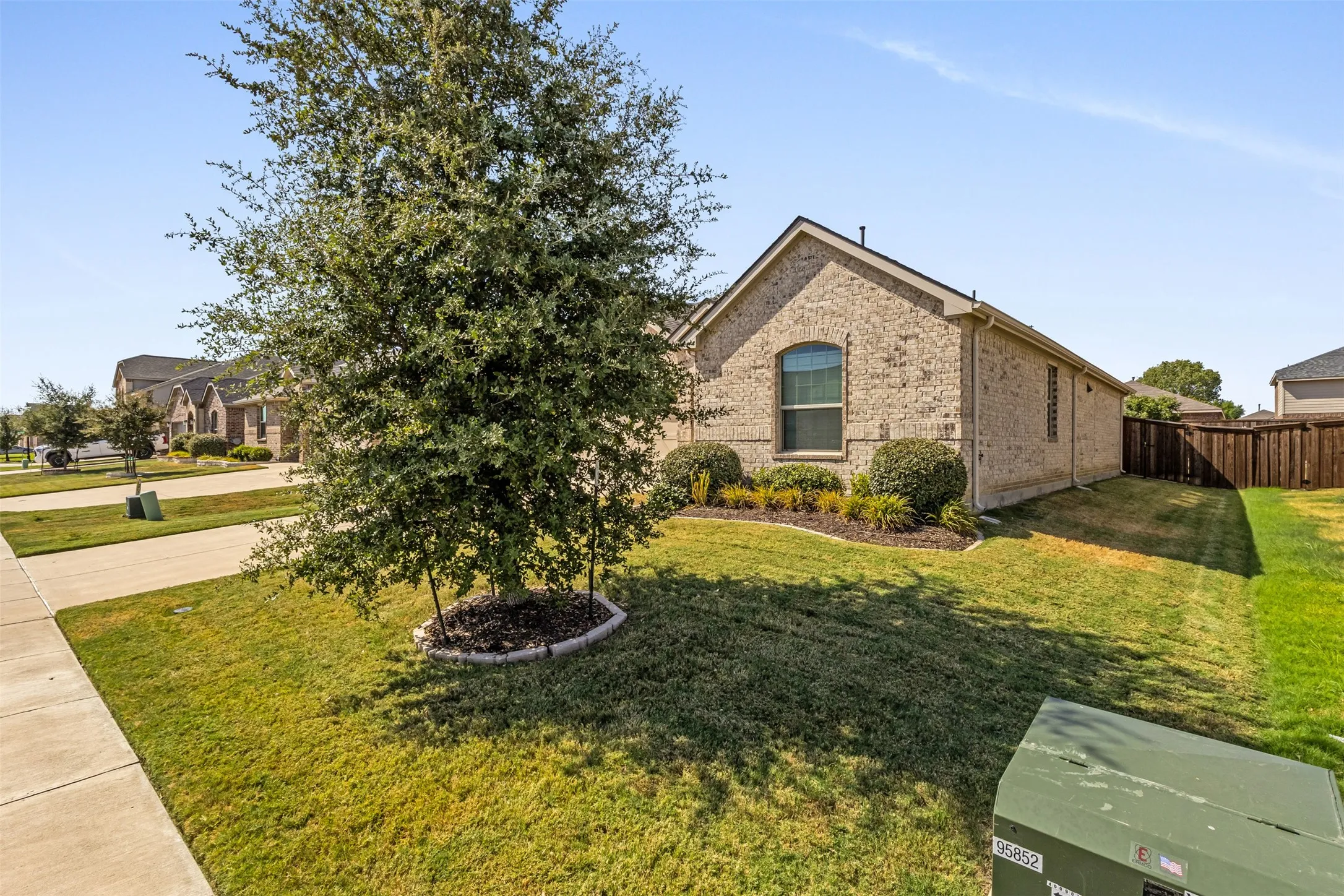 Single Family Residence For Rent in Denton County , 3113 Kaufman Court, Little Elm, Texas 75068, 3 Bedroom, 2 Bathroom, 2 Garage spaces, 1,602 Sqft, built in 2022, mls#21368070, Real Estate Agent in Little Elm, Homes For Rent in Denton county, Homes For Rent in Little Elm, Realtor in Little Elm Texas, Real Estate Brokerage Independent Realty Texas, Luminita Cordes Realtor