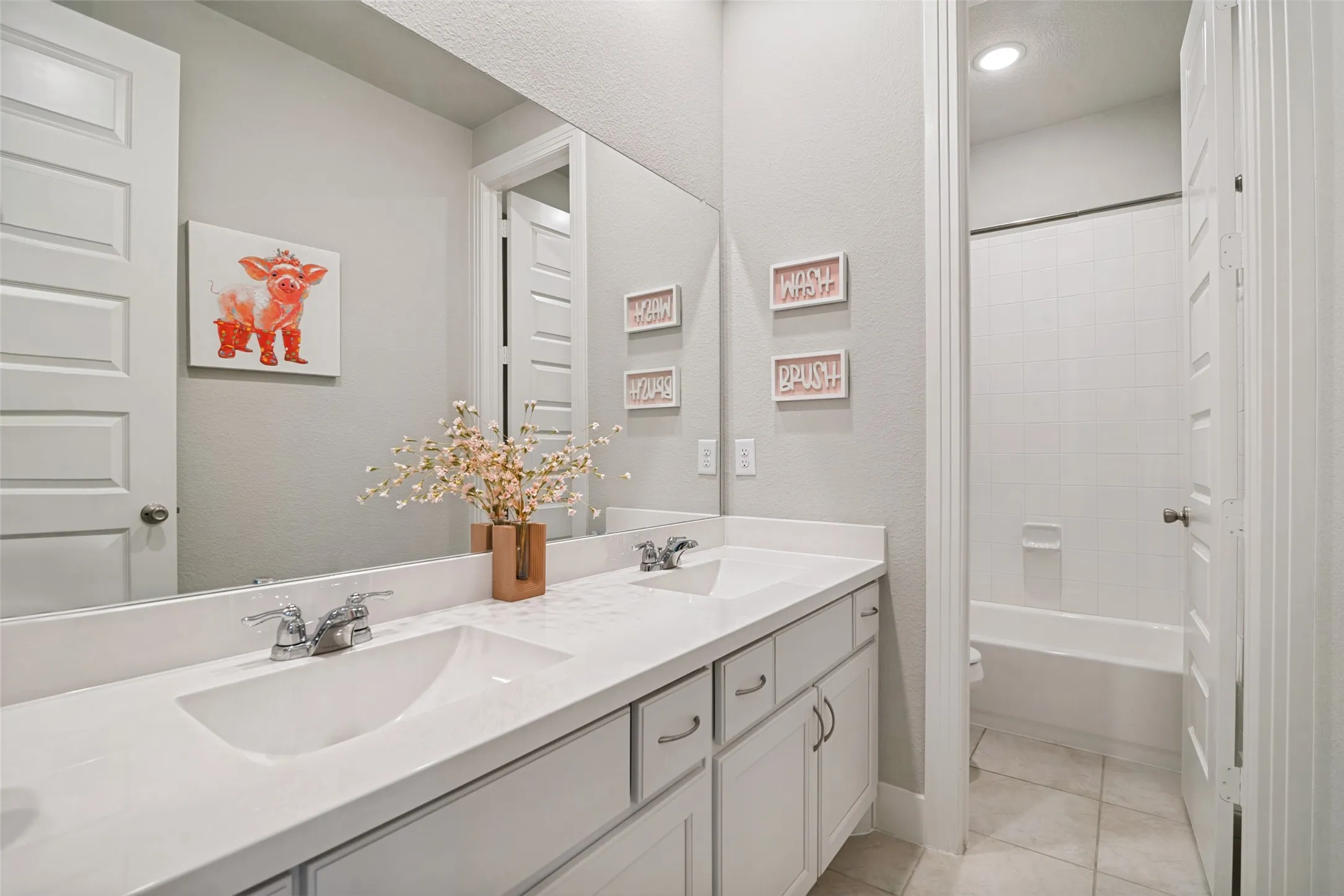Single Family Residence For Sale in Rockwall County , 1733 Amarone Lane, Mclendon Chisholm, Texas 75032, 4 Bedroom, 4 Bathroom, 3 Garage spaces, 2,705 Sqft, built in 2020, mls#21367004, Real Estate Agent in Mclendon Chisholm, Homes For Sale in Rockwall county, Homes For Sale in Mclendon Chisholm, Realtor in Mclendon Chisholm Texas, Real Estate Brokerage Independent Realty Texas, Luminita Cordes Realtor