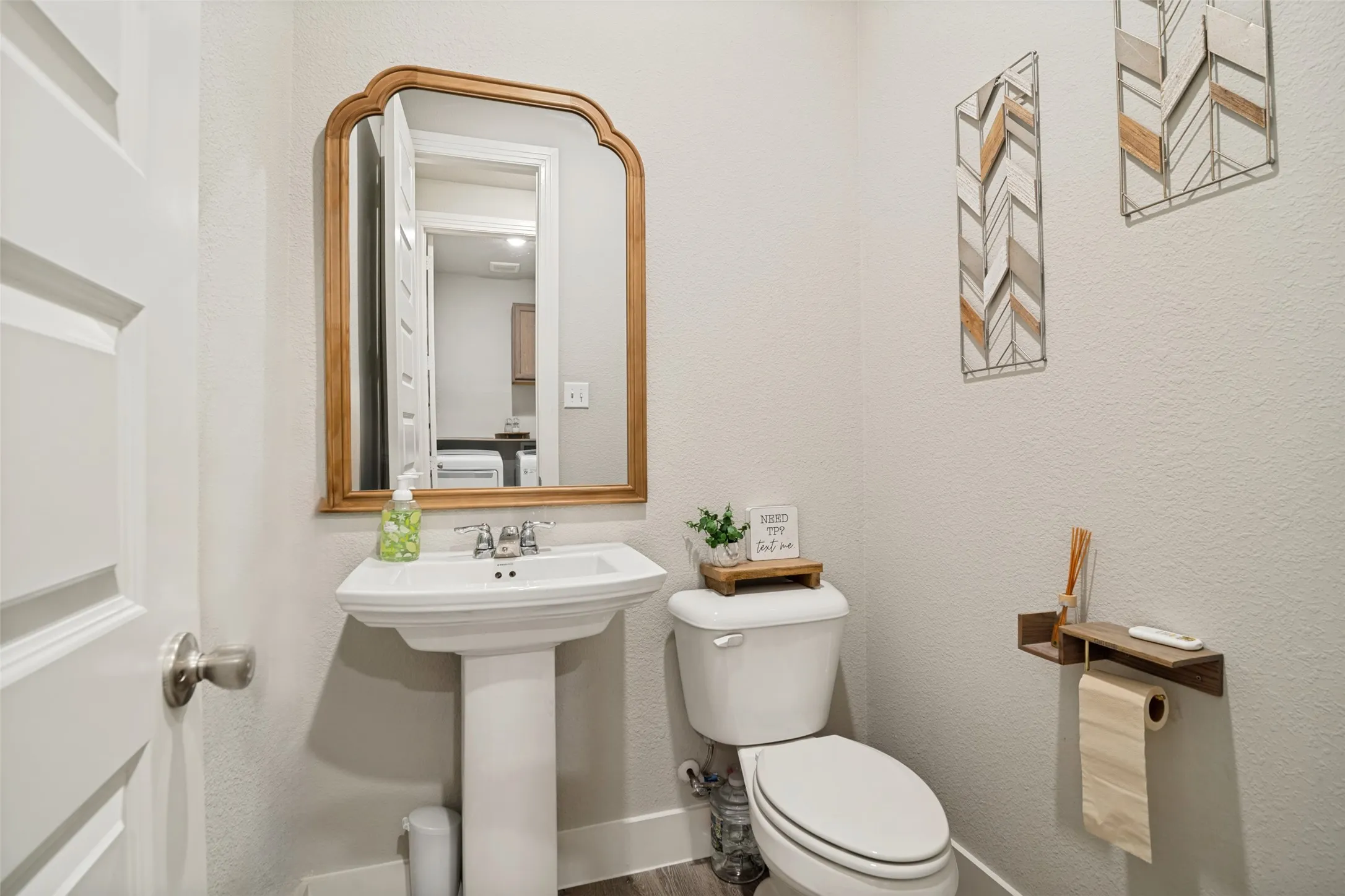 Single Family Residence For Sale in Rockwall County , 1733 Amarone Lane, Mclendon Chisholm, Texas 75032, 4 Bedroom, 4 Bathroom, 3 Garage spaces, 2,705 Sqft, built in 2020, mls#21367004, Real Estate Agent in Mclendon Chisholm, Homes For Sale in Rockwall county, Homes For Sale in Mclendon Chisholm, Realtor in Mclendon Chisholm Texas, Real Estate Brokerage Independent Realty Texas, Luminita Cordes Realtor