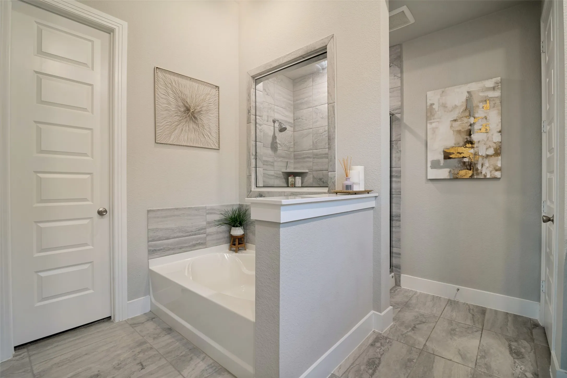 Single Family Residence For Sale in Rockwall County , 1733 Amarone Lane, Mclendon Chisholm, Texas 75032, 4 Bedroom, 4 Bathroom, 3 Garage spaces, 2,705 Sqft, built in 2020, mls#21367004, Real Estate Agent in Mclendon Chisholm, Homes For Sale in Rockwall county, Homes For Sale in Mclendon Chisholm, Realtor in Mclendon Chisholm Texas, Real Estate Brokerage Independent Realty Texas, Luminita Cordes Realtor