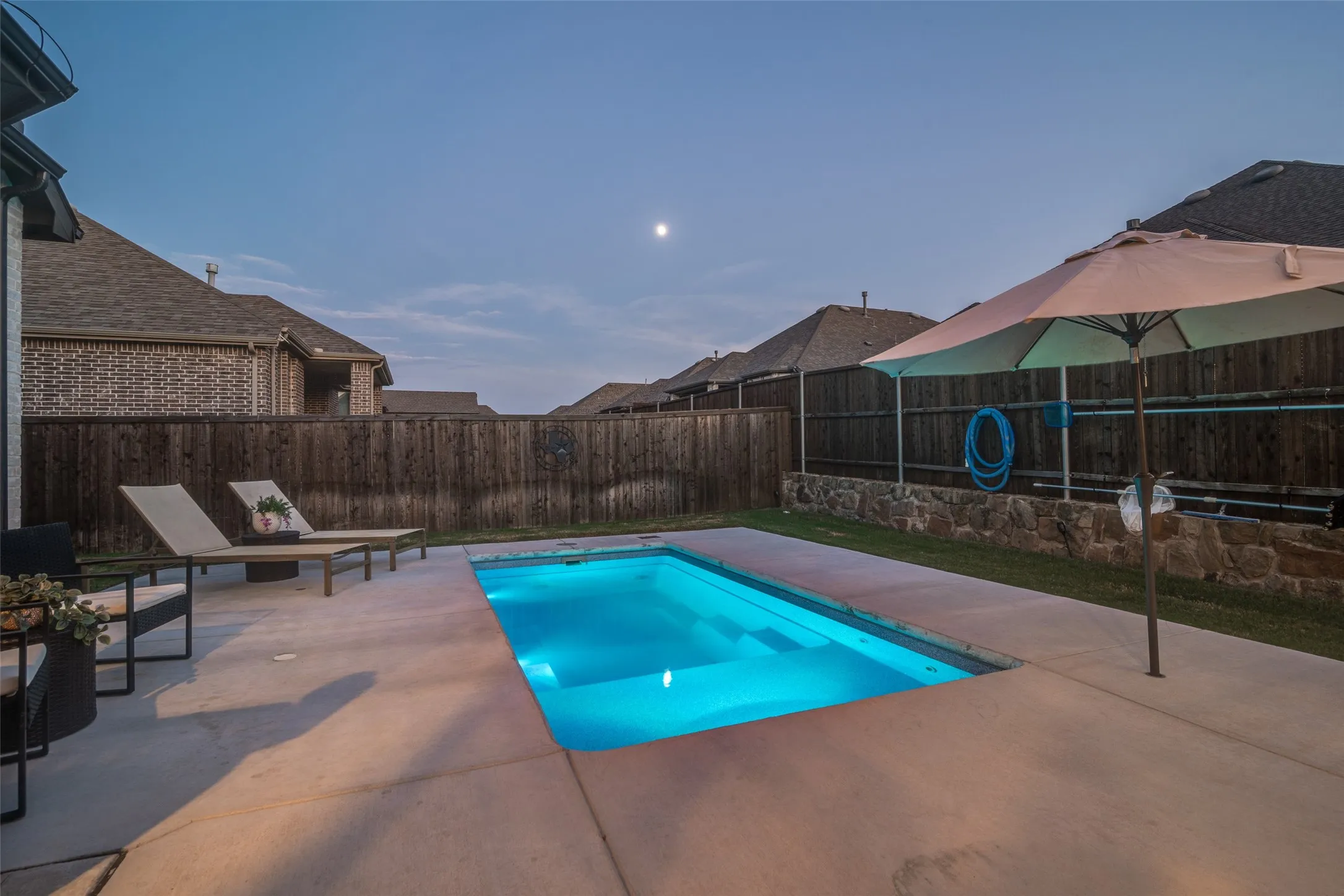Single Family Residence For Sale in Rockwall County , 1733 Amarone Lane, Mclendon Chisholm, Texas 75032, 4 Bedroom, 4 Bathroom, 3 Garage spaces, 2,705 Sqft, built in 2020, mls#21367004, Real Estate Agent in Mclendon Chisholm, Homes For Sale in Rockwall county, Homes For Sale in Mclendon Chisholm, Realtor in Mclendon Chisholm Texas, Real Estate Brokerage Independent Realty Texas, Luminita Cordes Realtor