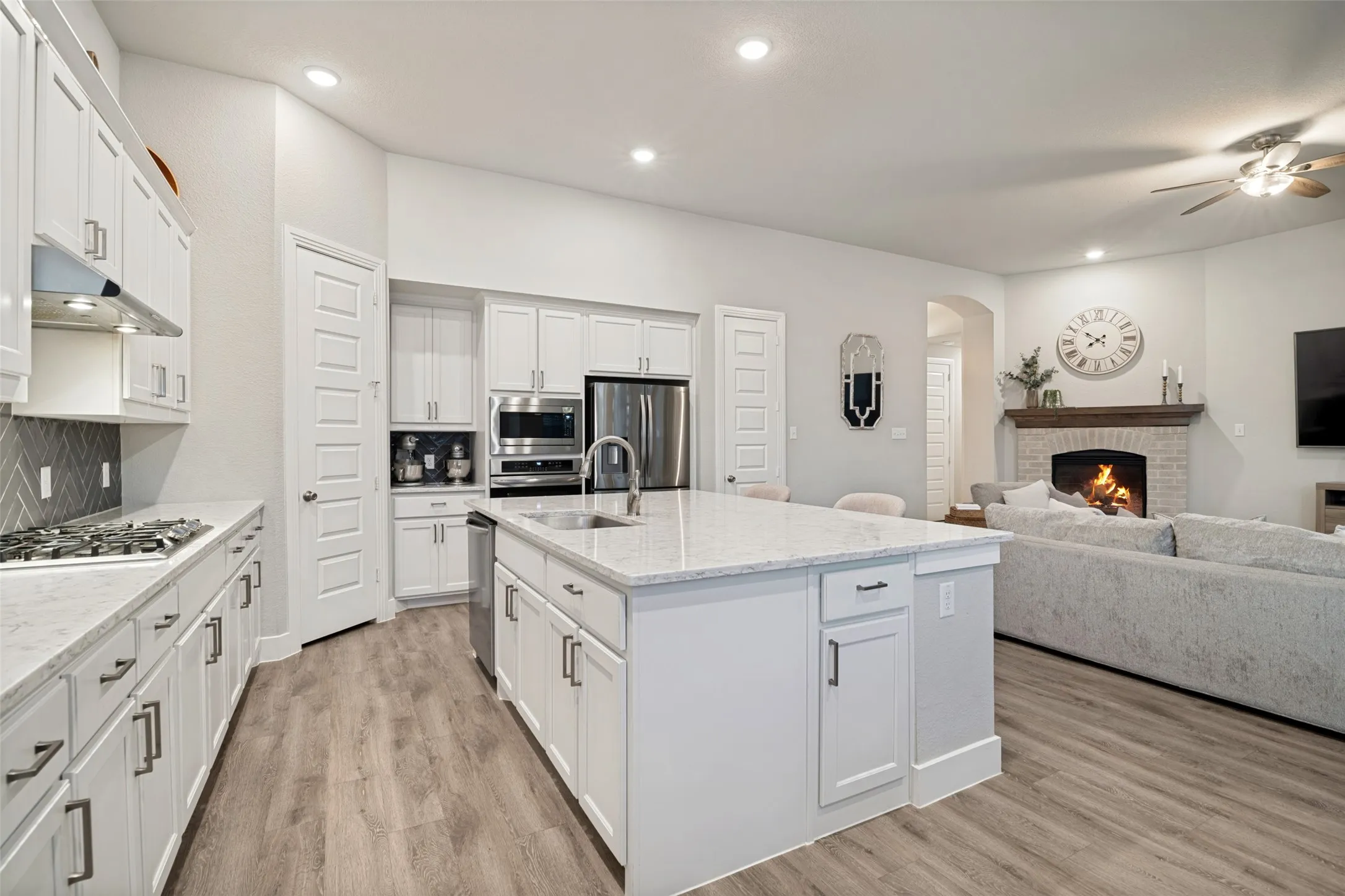 Single Family Residence For Sale in Rockwall County , 1733 Amarone Lane, Mclendon Chisholm, Texas 75032, 4 Bedroom, 4 Bathroom, 3 Garage spaces, 2,705 Sqft, built in 2020, mls#21367004, Real Estate Agent in Mclendon Chisholm, Homes For Sale in Rockwall county, Homes For Sale in Mclendon Chisholm, Realtor in Mclendon Chisholm Texas, Real Estate Brokerage Independent Realty Texas, Luminita Cordes Realtor